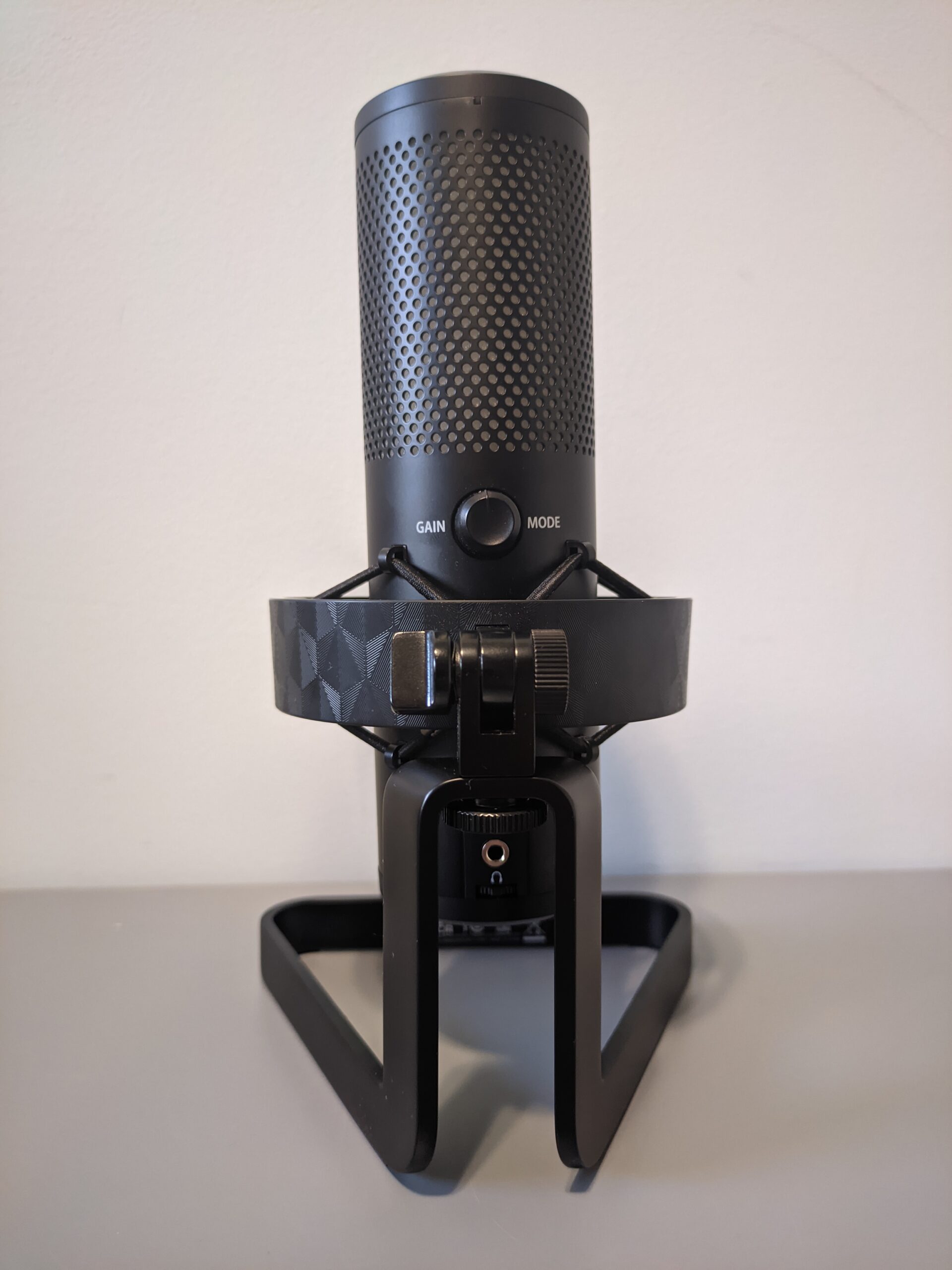 Endorfy Axis od tyłu