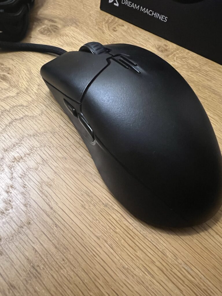 DreamMachines DM7 Switch