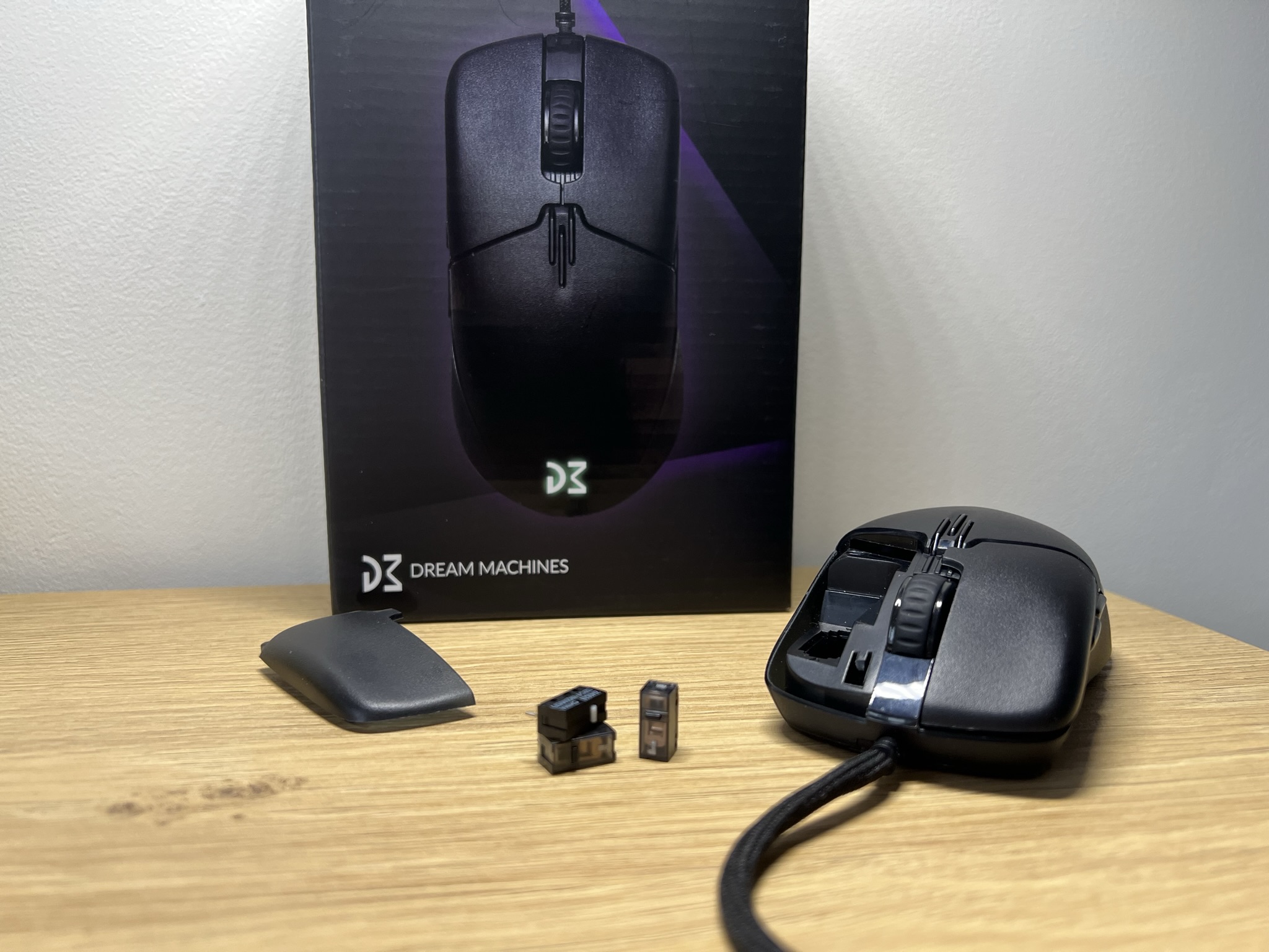 DreamMachines DM7