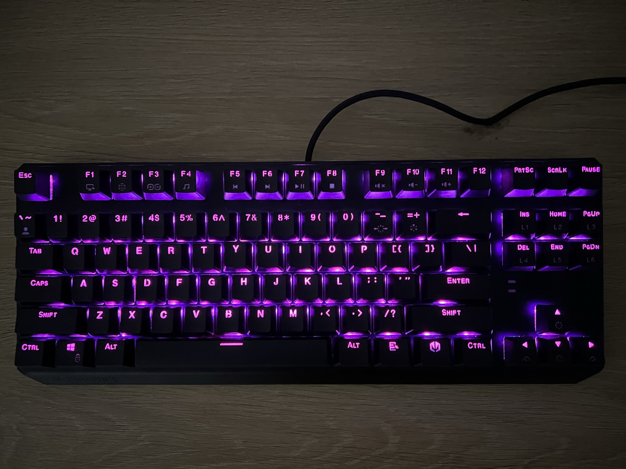 Endorfy Thock TKL podświetlenie