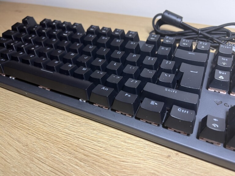 Genesis Thor 303 Silent Peach