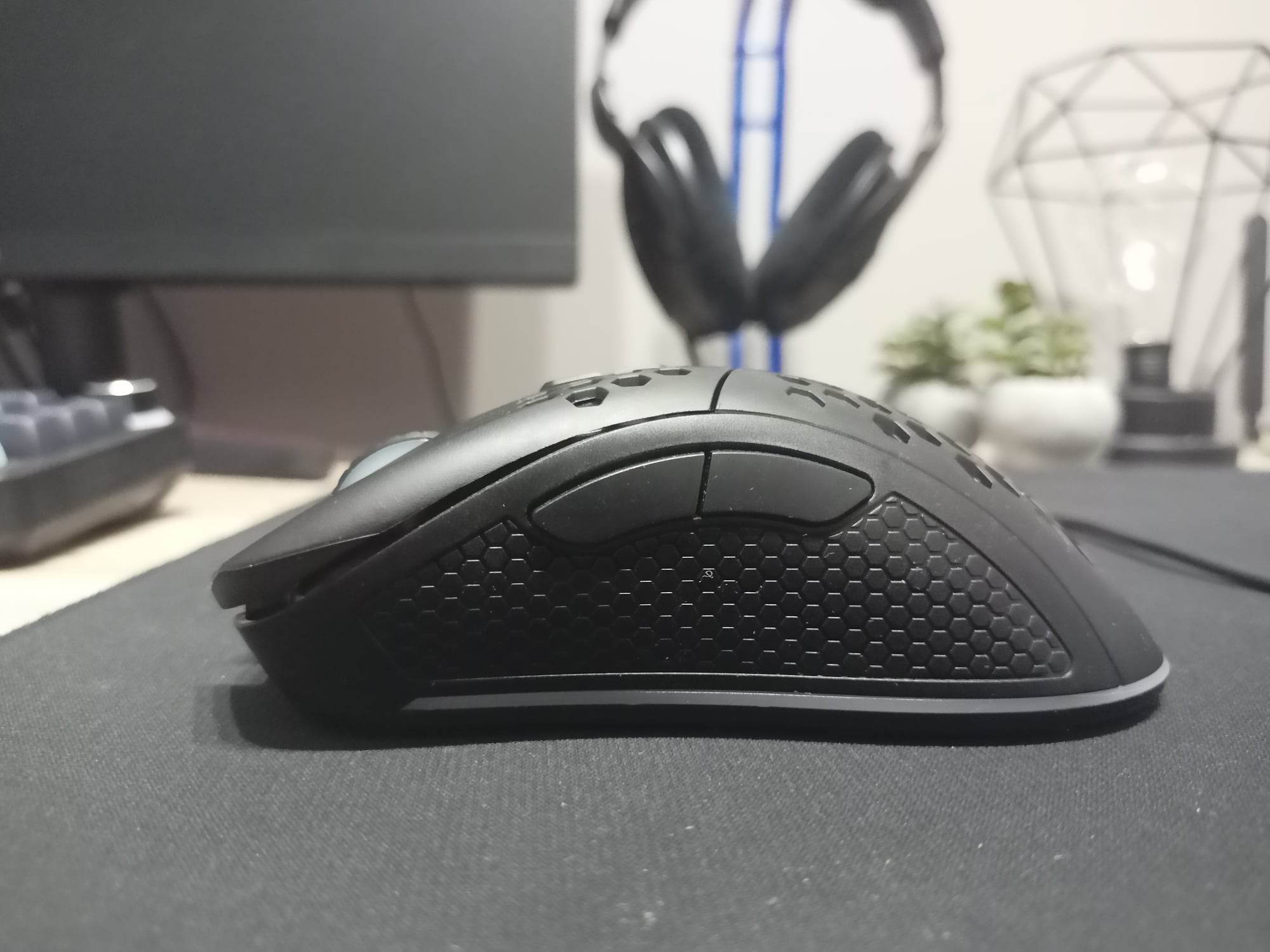 Genesis Zircon 550
