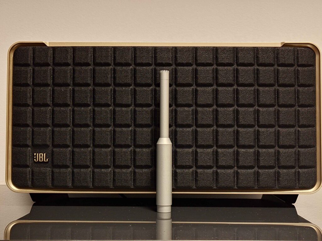 JBL Authentics 500