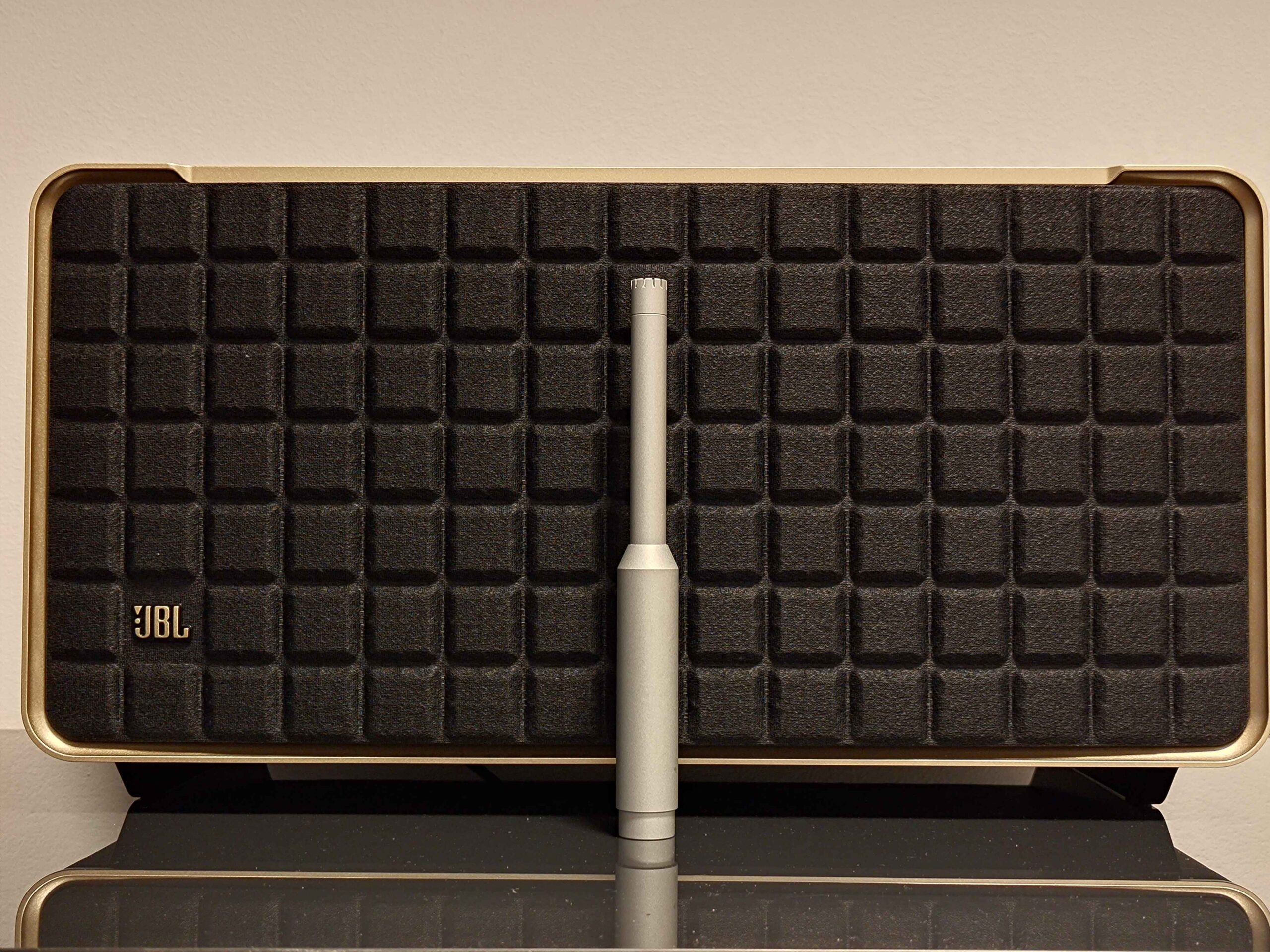 JBL Authentics 500