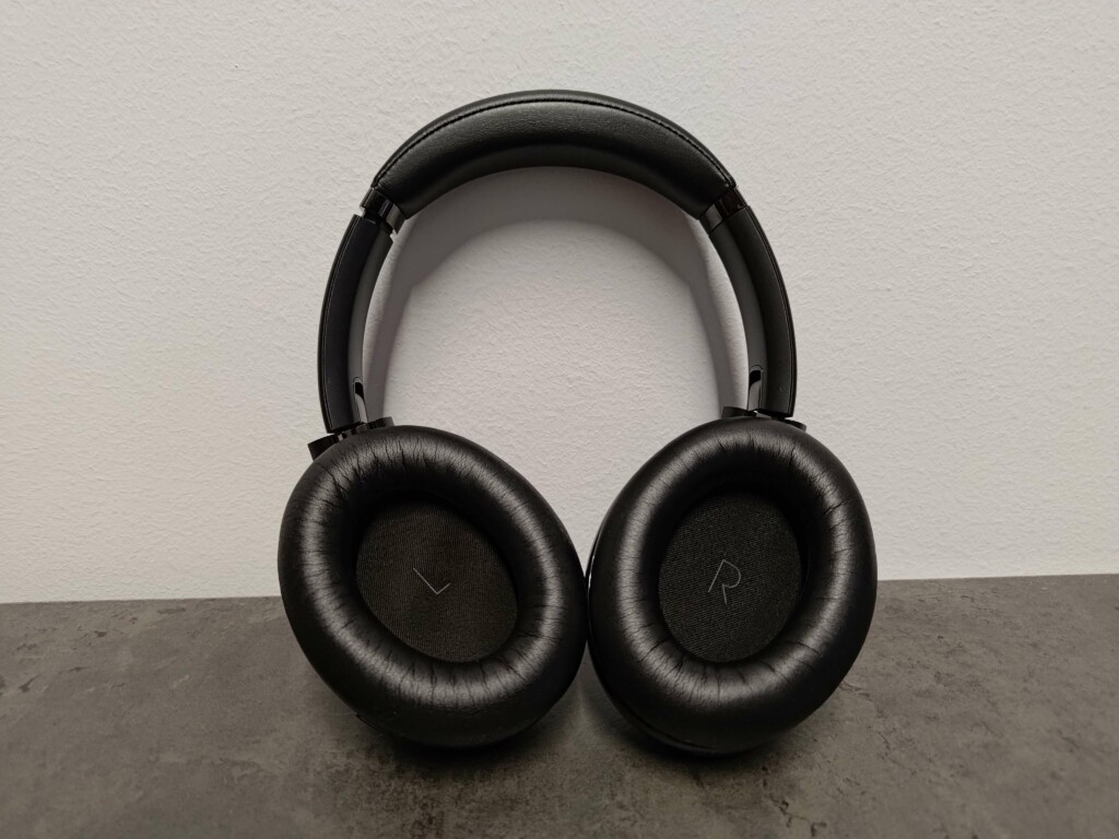 JBL Tour ONE M2
