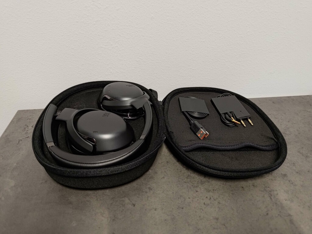 JBL Tour ONE M2