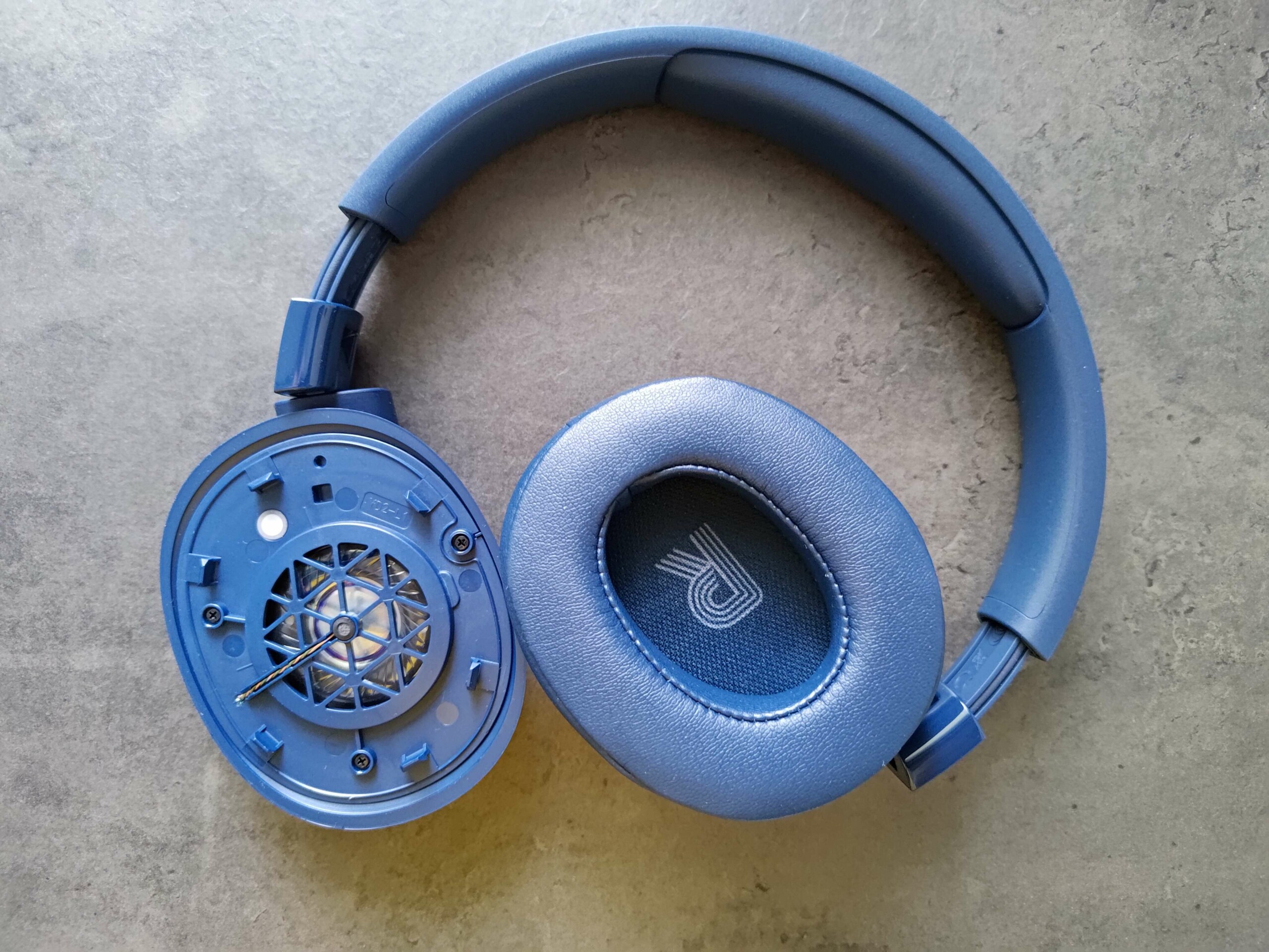 JBL Tune 770NC