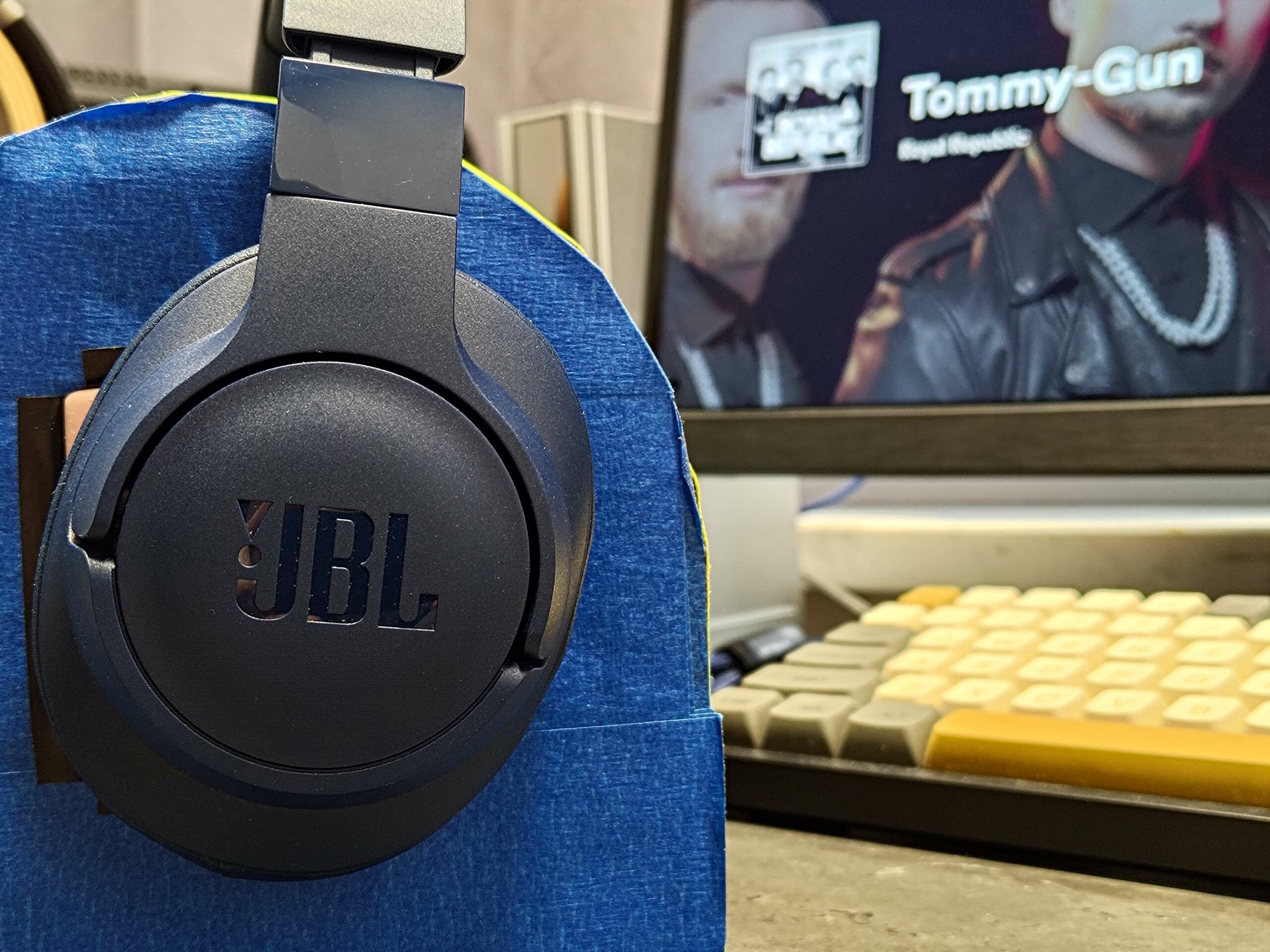JBL Tune 770NC mini scaled 1
