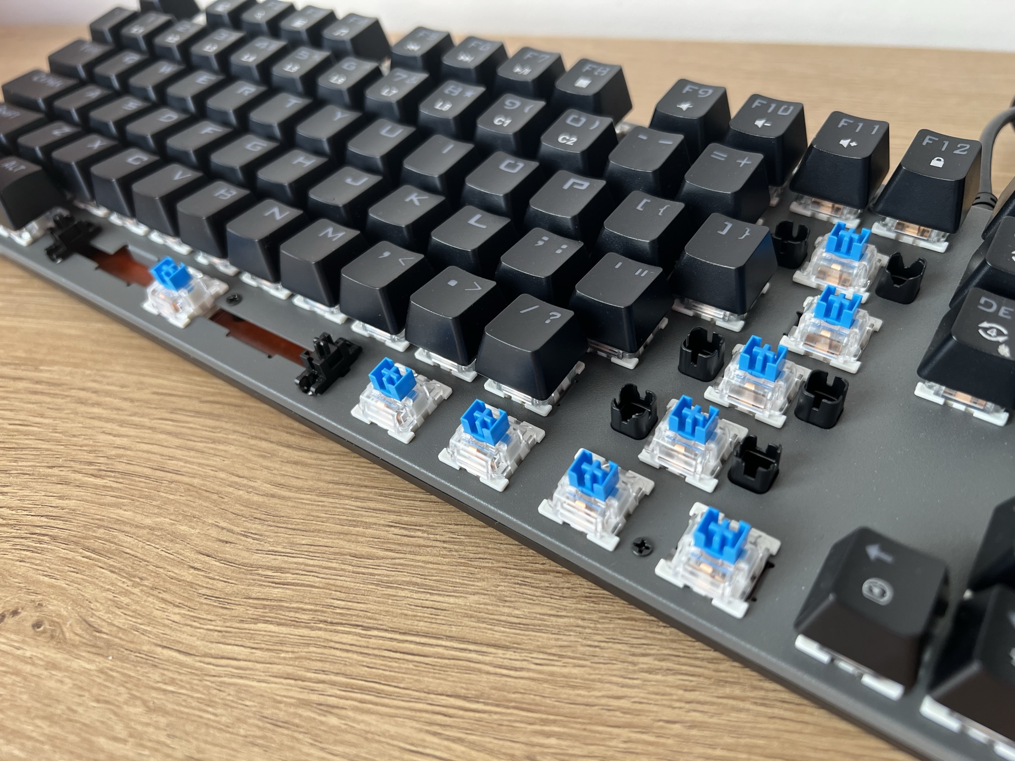 KFA2 STEALTH-03 - Test i recenzja. Czy mechanik za grosze ma sens? 11 KFA2 STEALTH-03