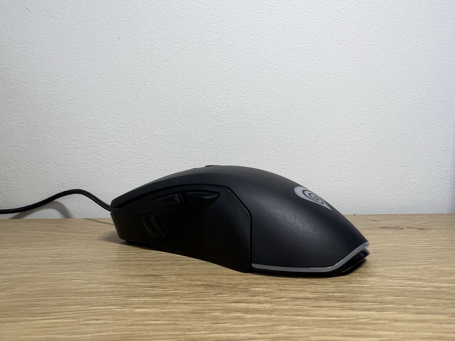 Genesis Xenon 770