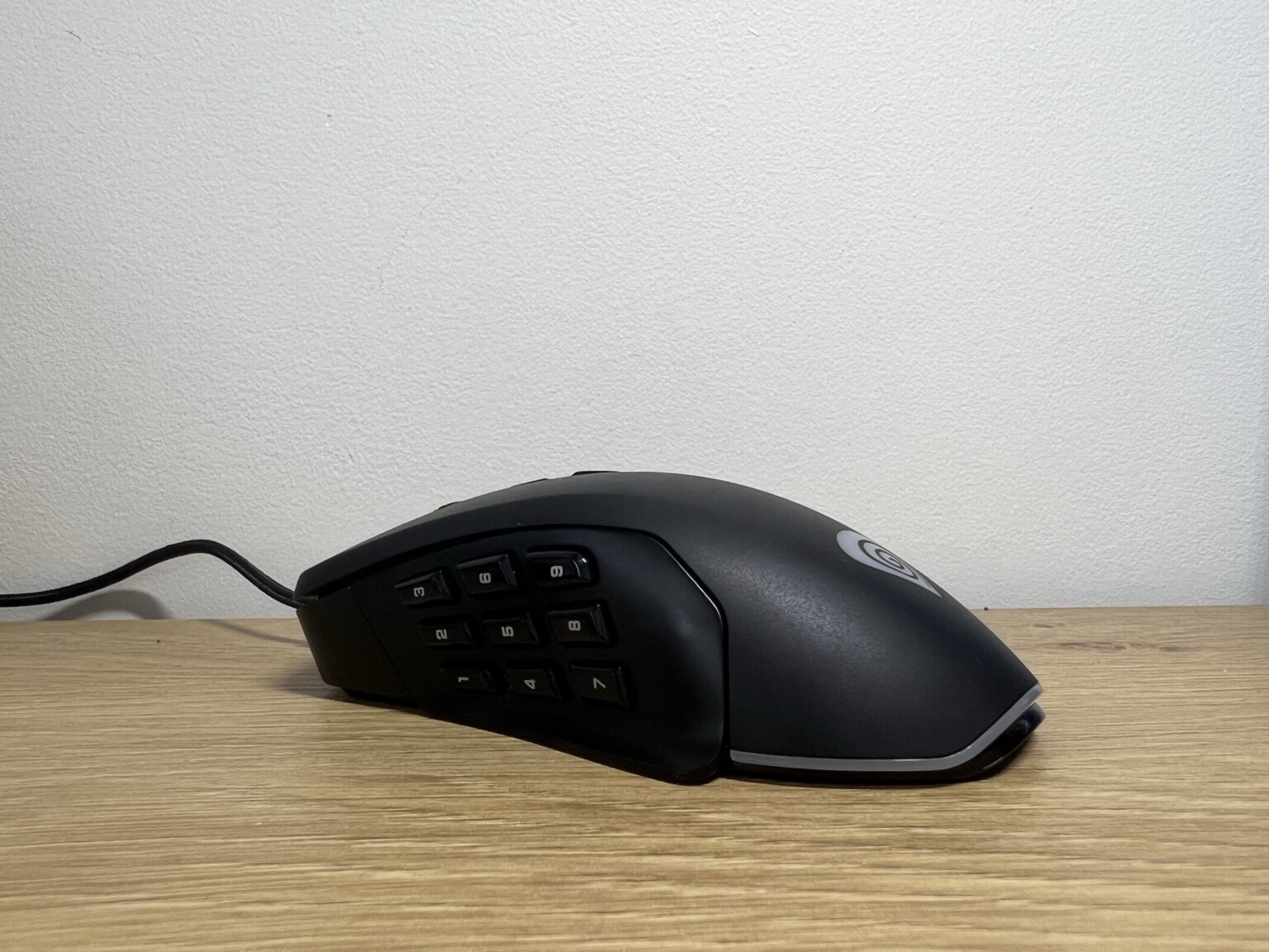 Genesis Xenon 770