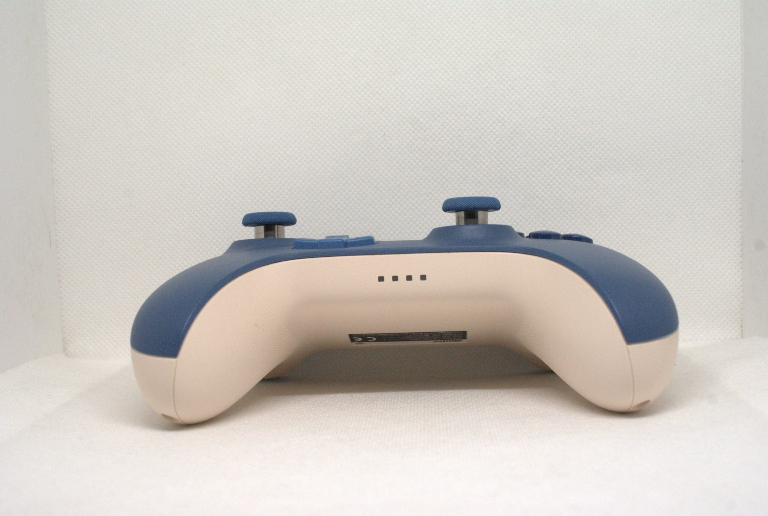8BitDo Ultimate 2C - BT Dół