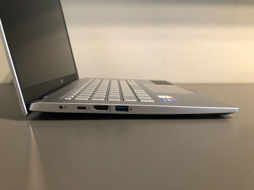Acer Swift 3 - Lewy bok