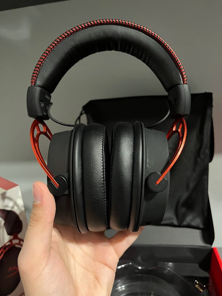 HyperX Cloud Alpha - Prezentacja, front