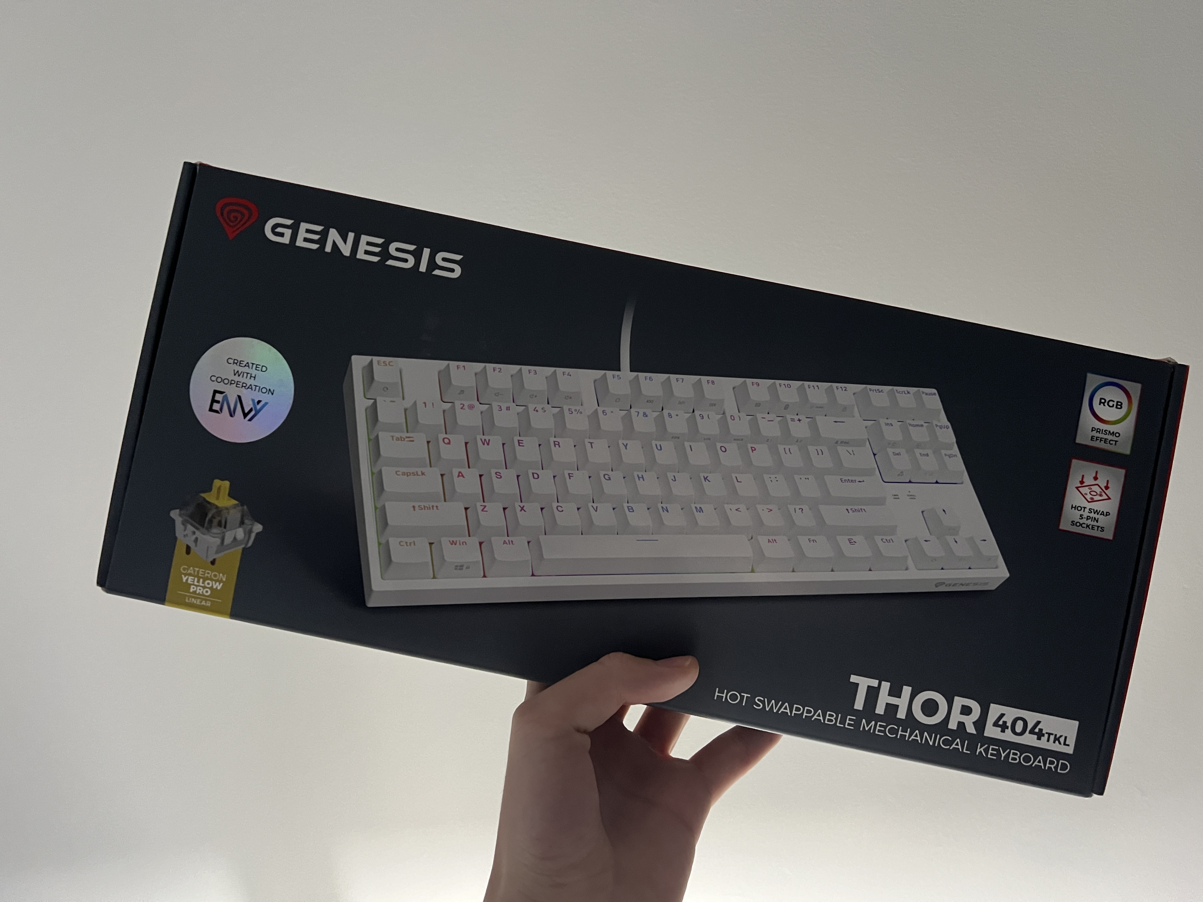 Genesis Thor 404 TKL