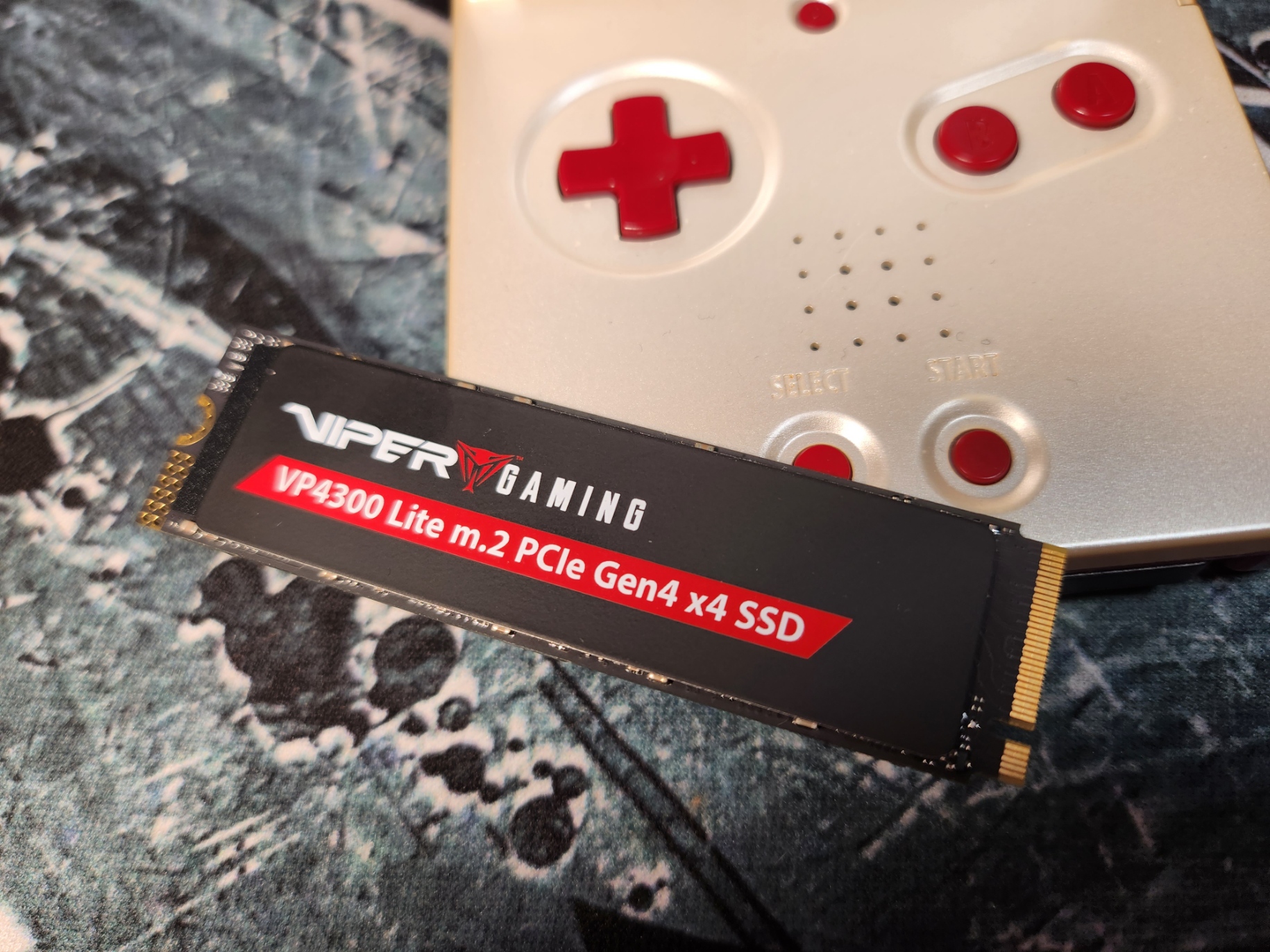 Patriot Viper VP4300 Lite 6
