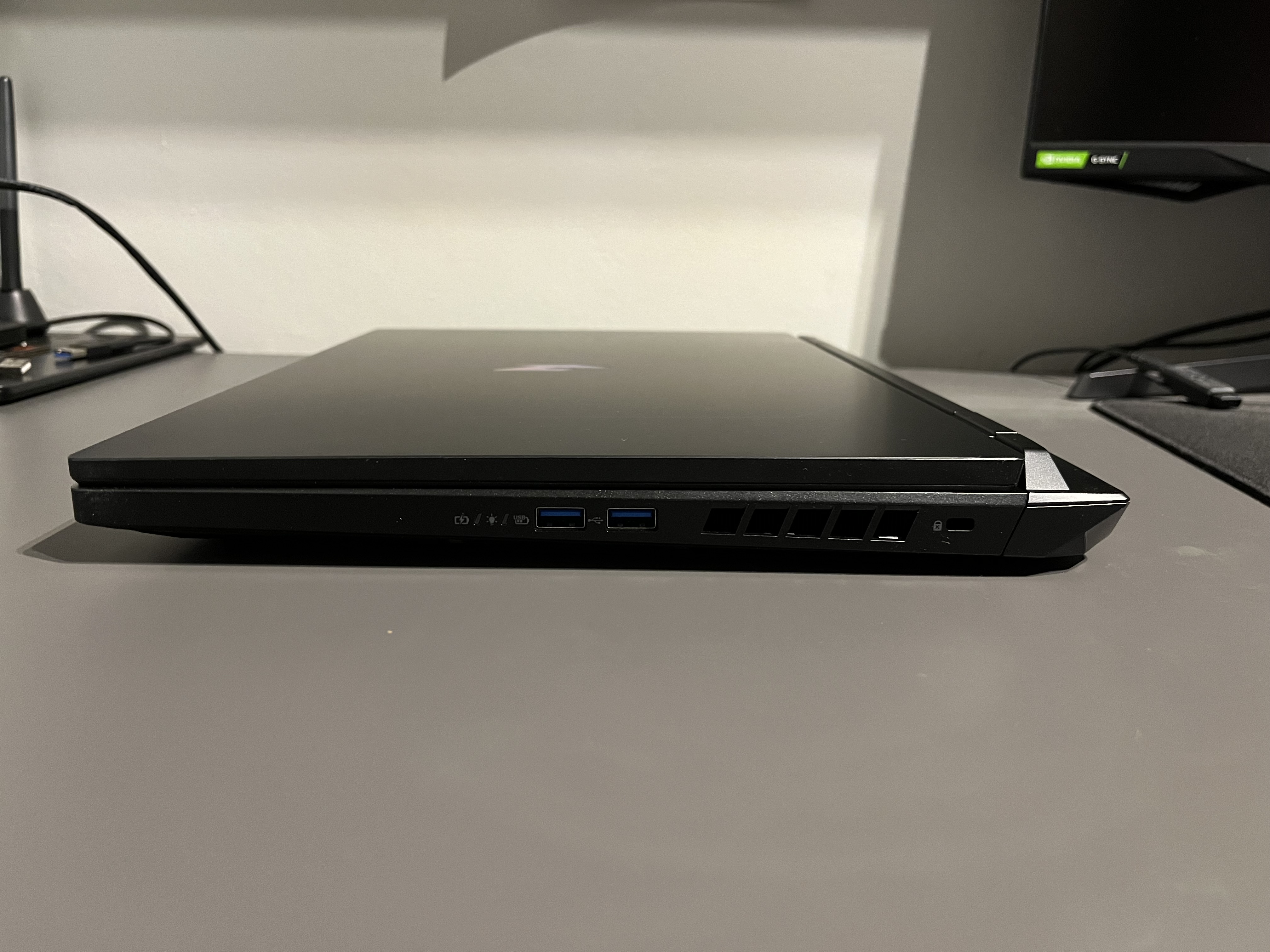 Acer Nitro 16_3