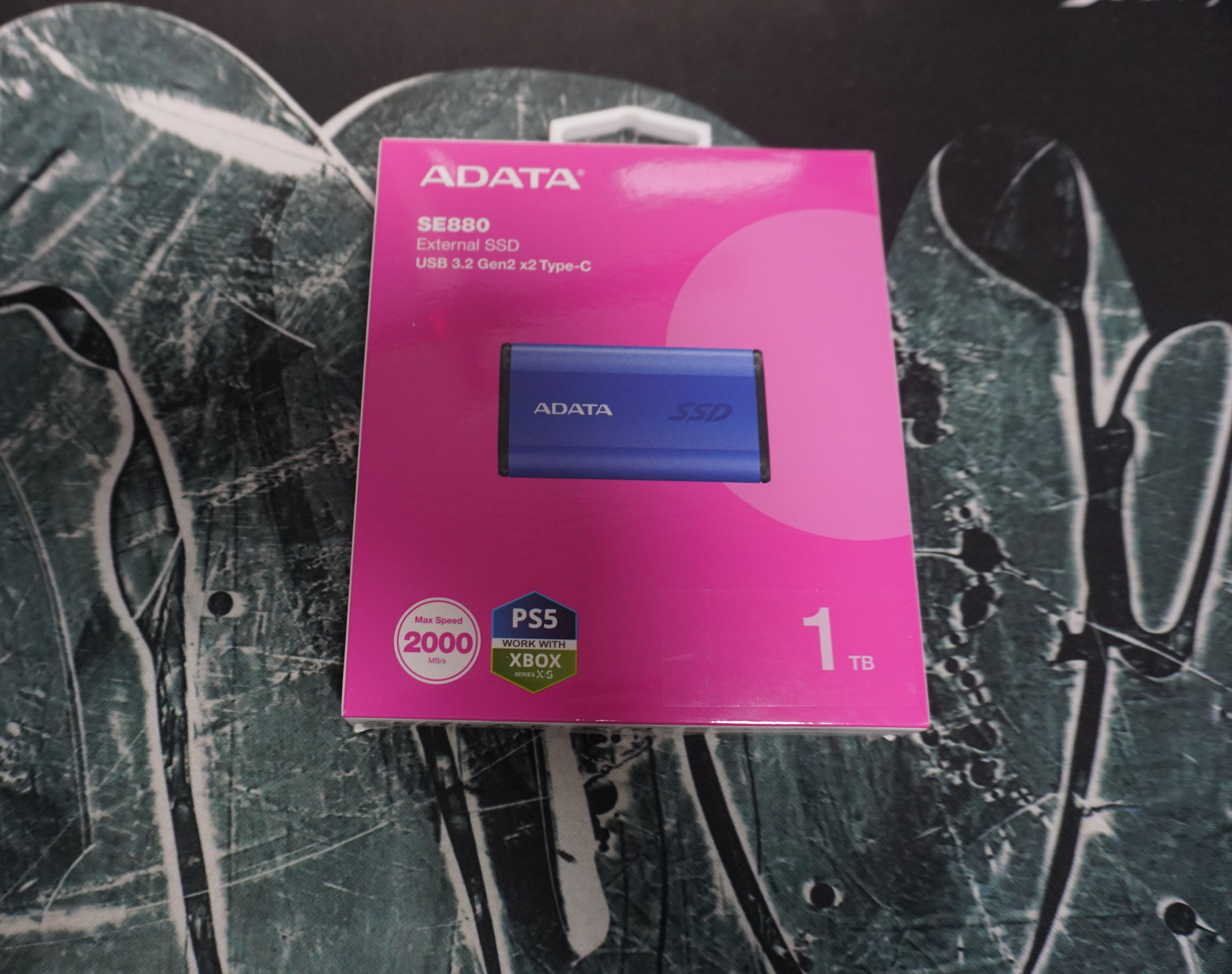 ADATA Elite SE880 