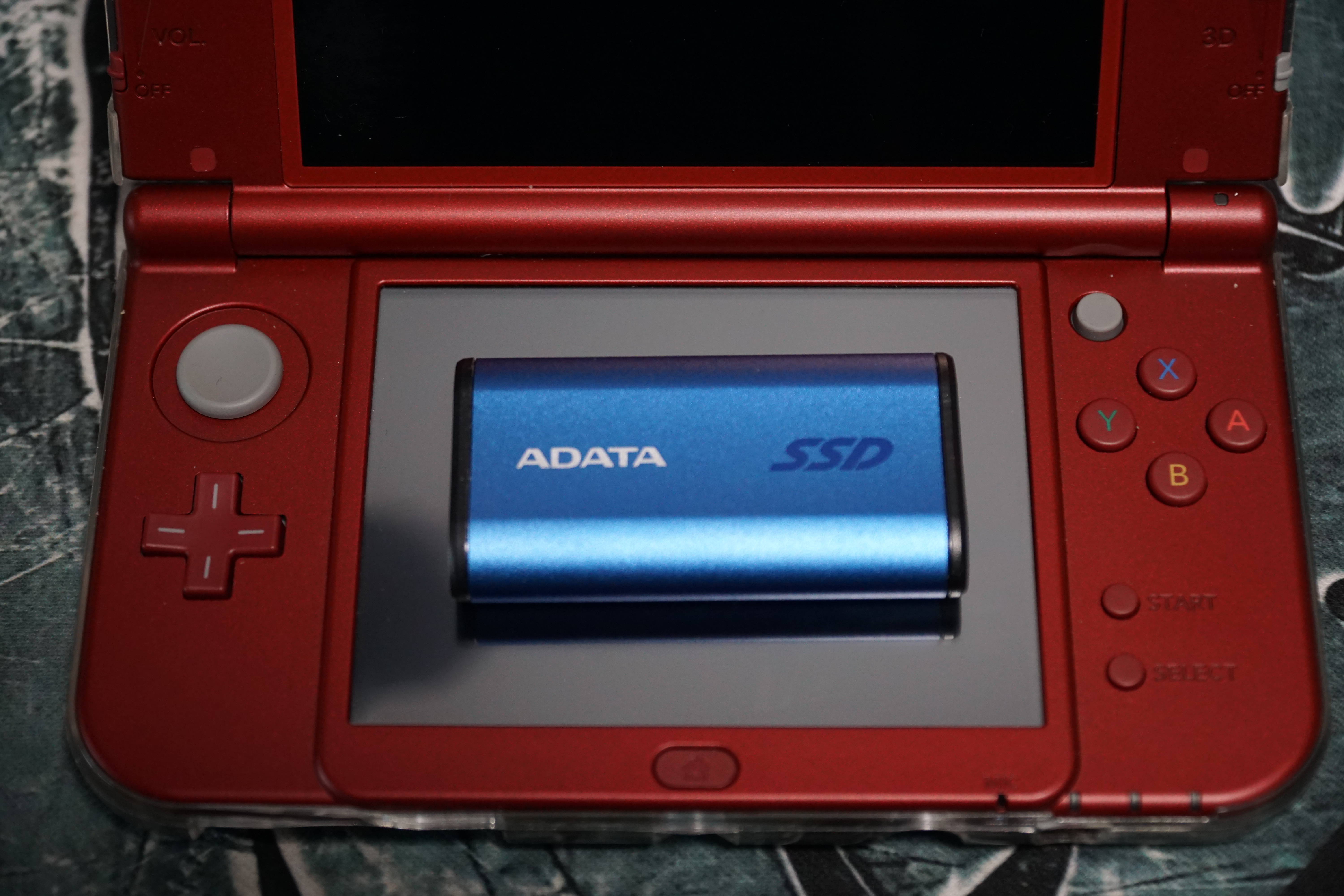 ADATA Elite SE880