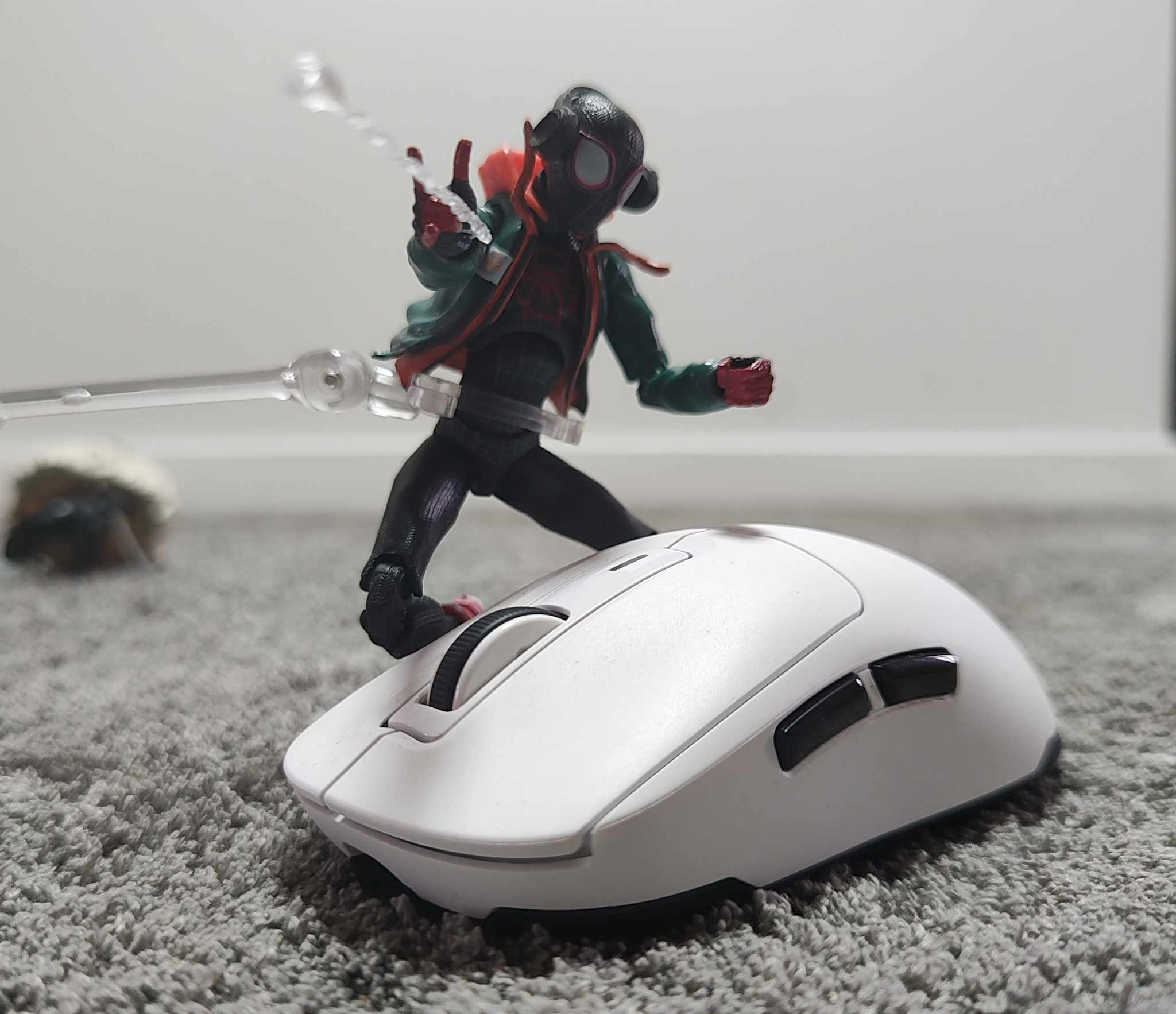 Genesis Zircon 660 Wireless z profilu