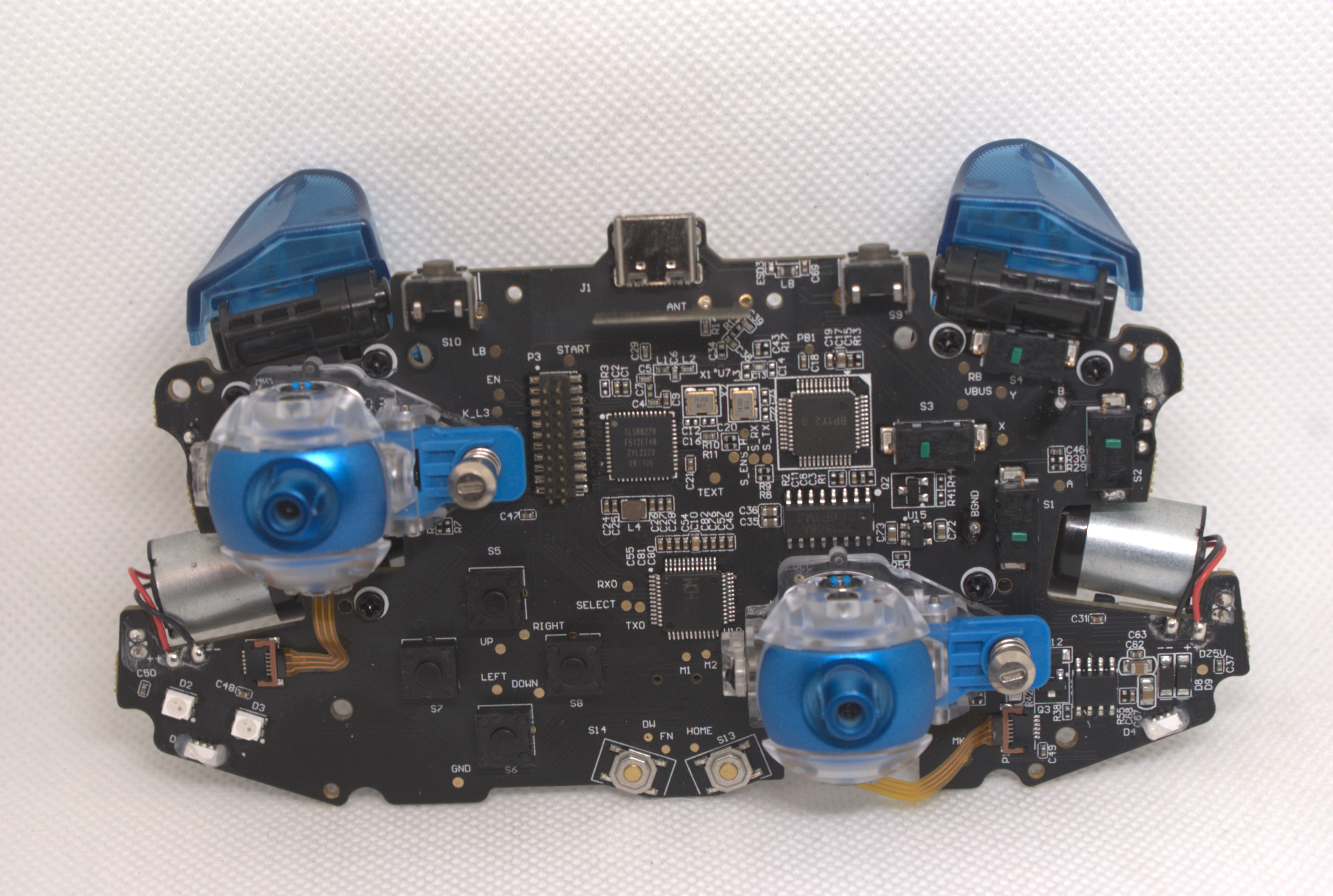 Flydigi Apex 4 - PCB przód