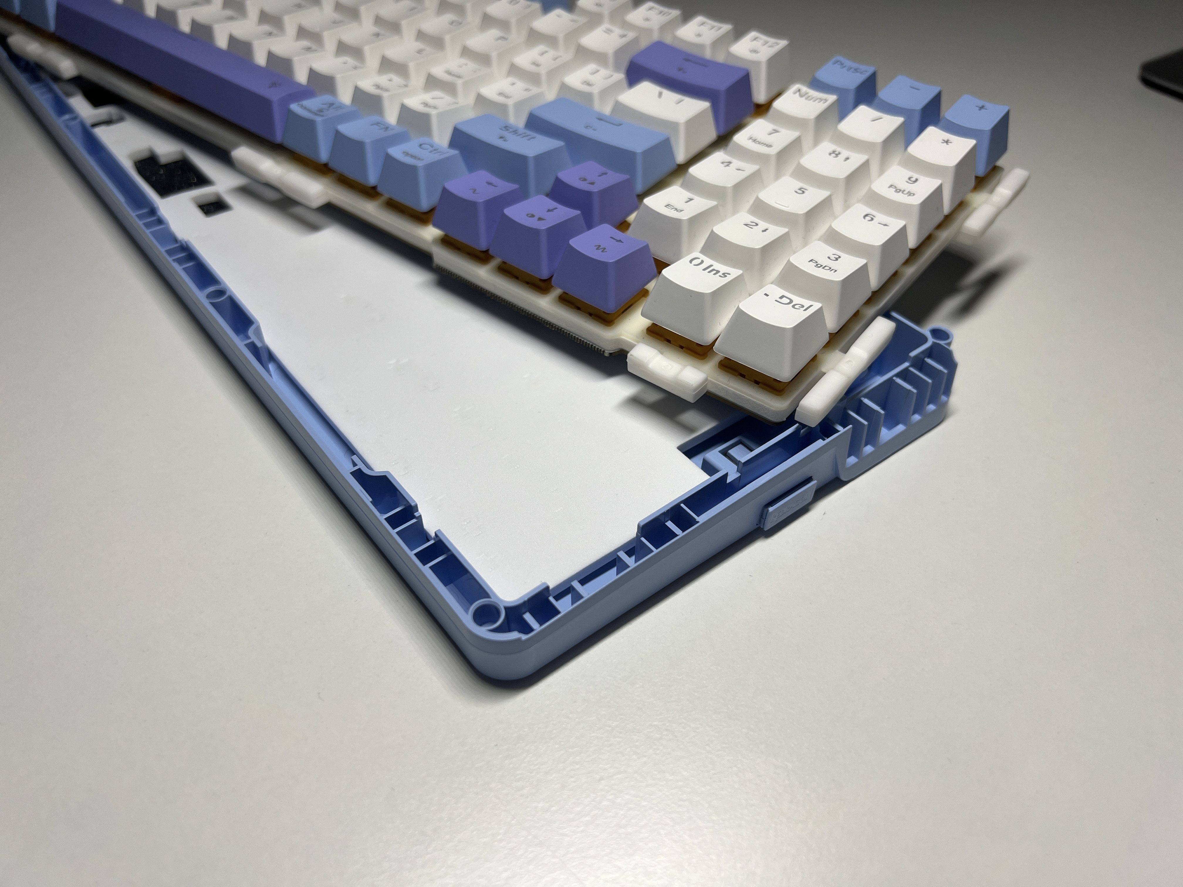 Redragon Gloria PRO K644