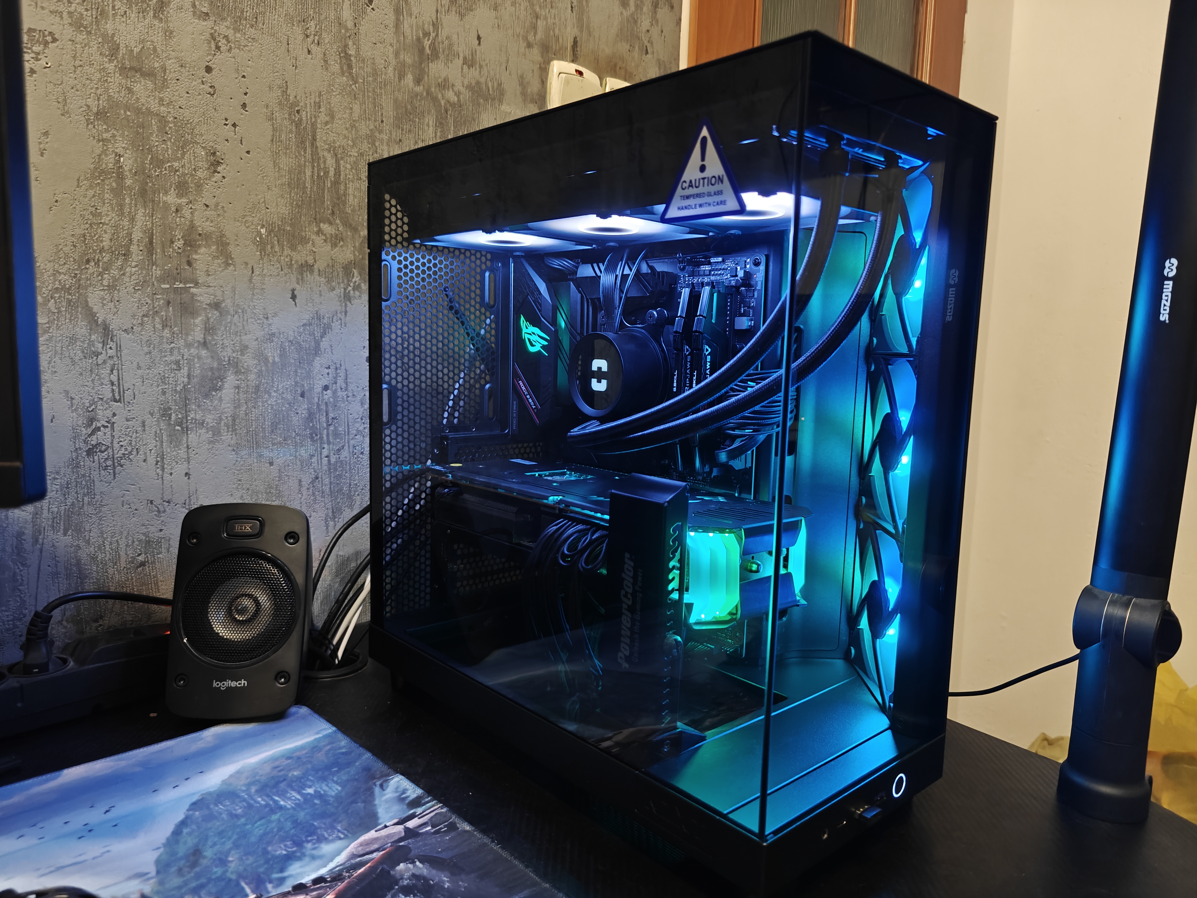 NZXT H6 FLOW 
