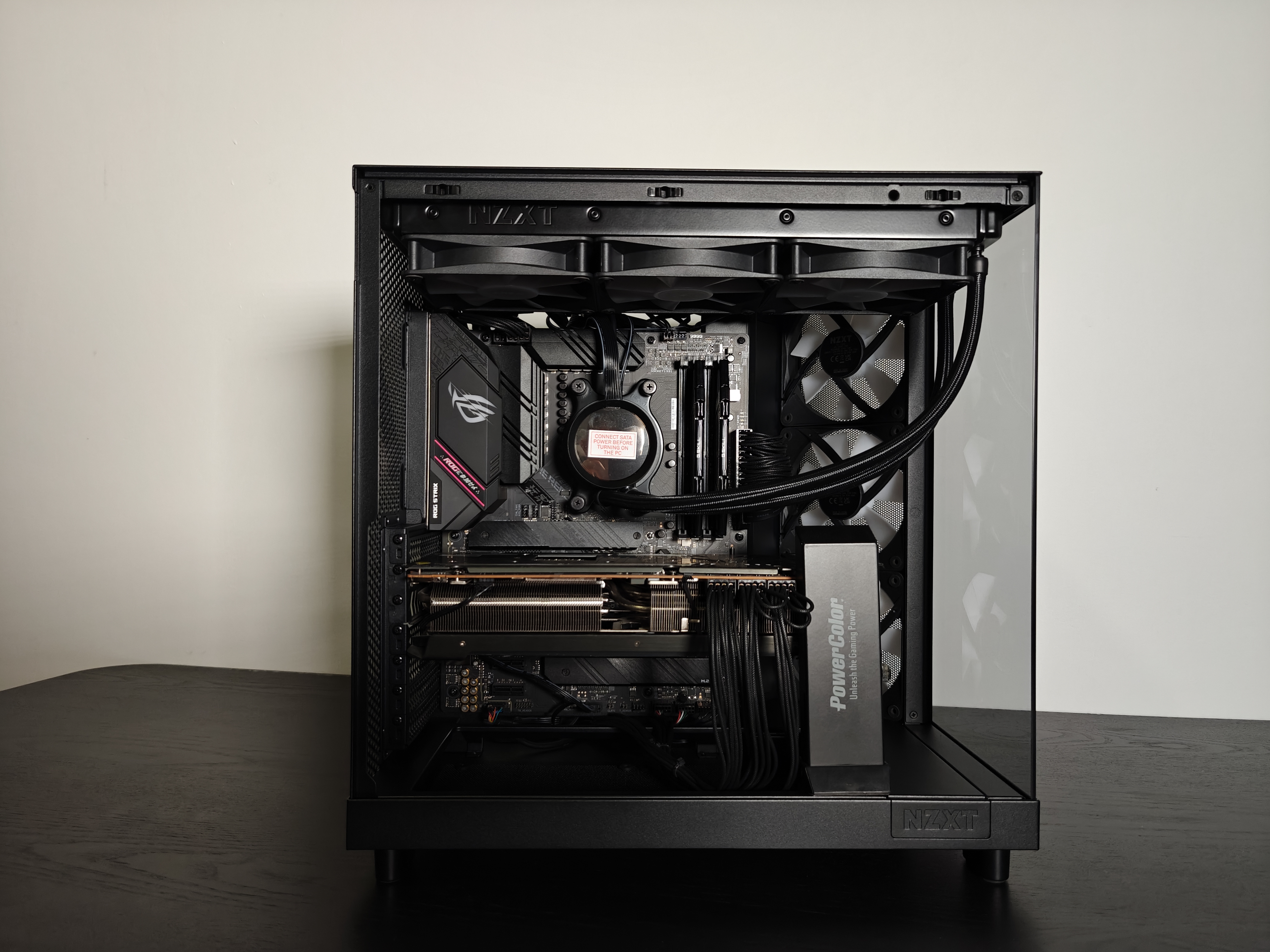 NZXT H6 FLOW 
