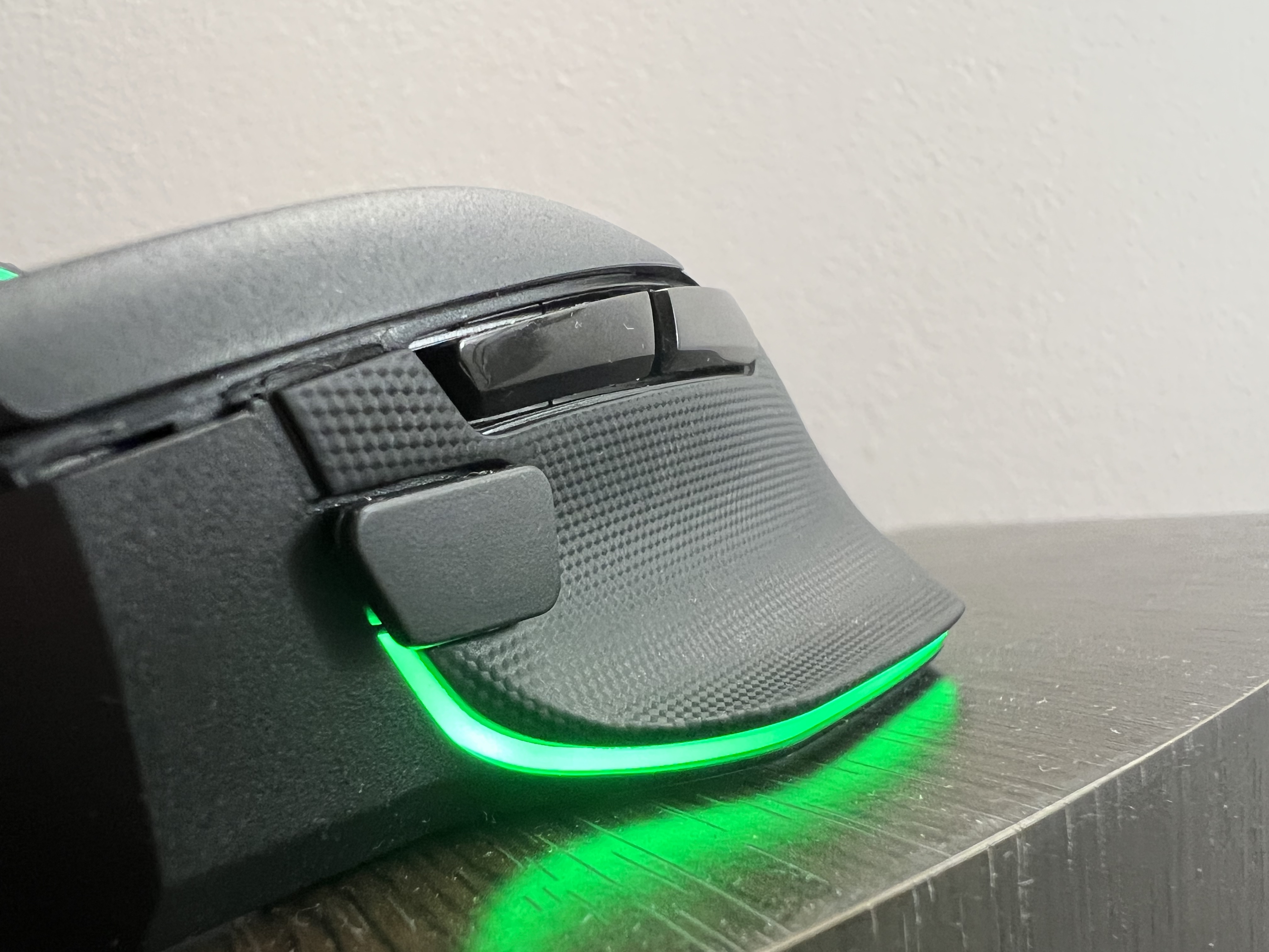 Razer Basilisk V3 Pro 35K - Przyciski boczne