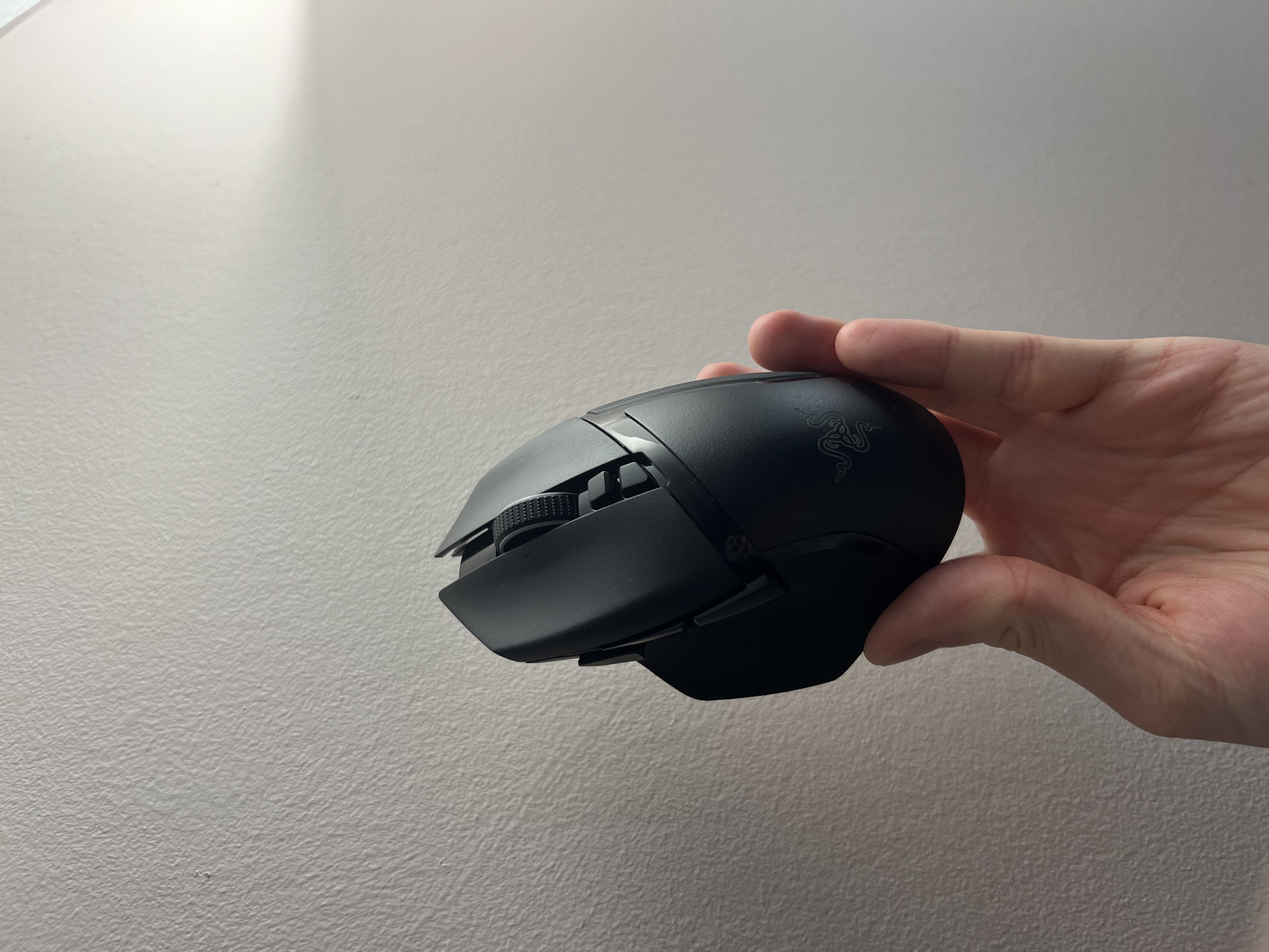 Razer Basilisk V3 Pro 35K - Przód
