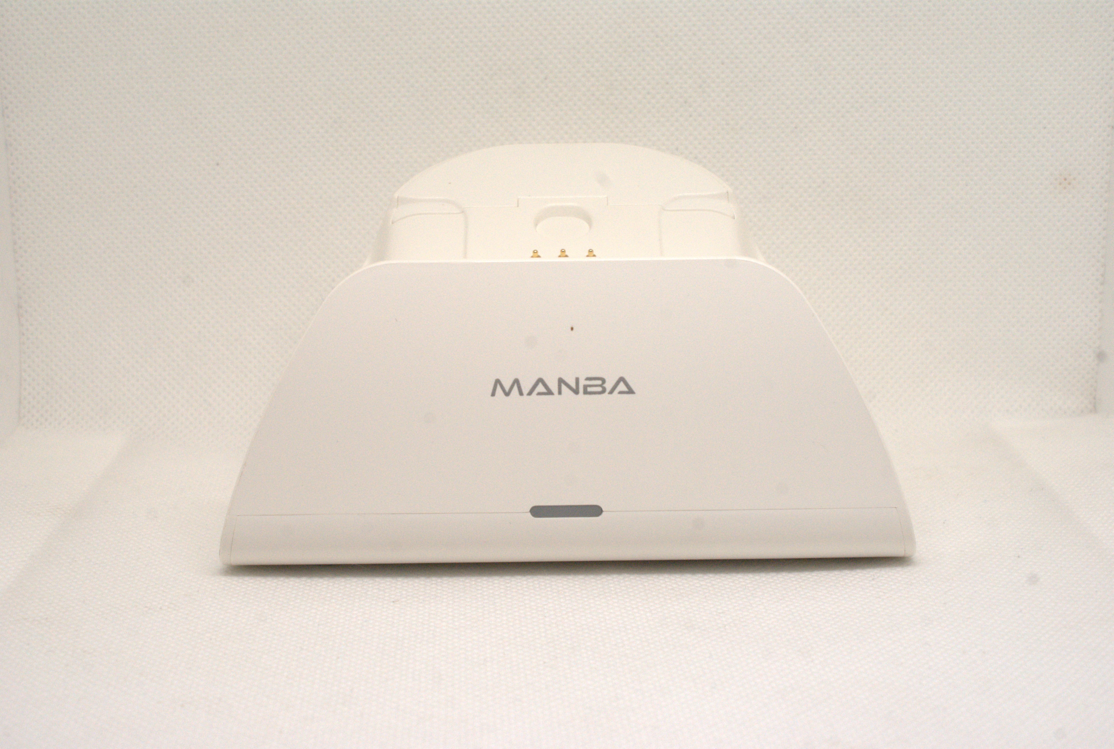 Manba One V2 - dock front