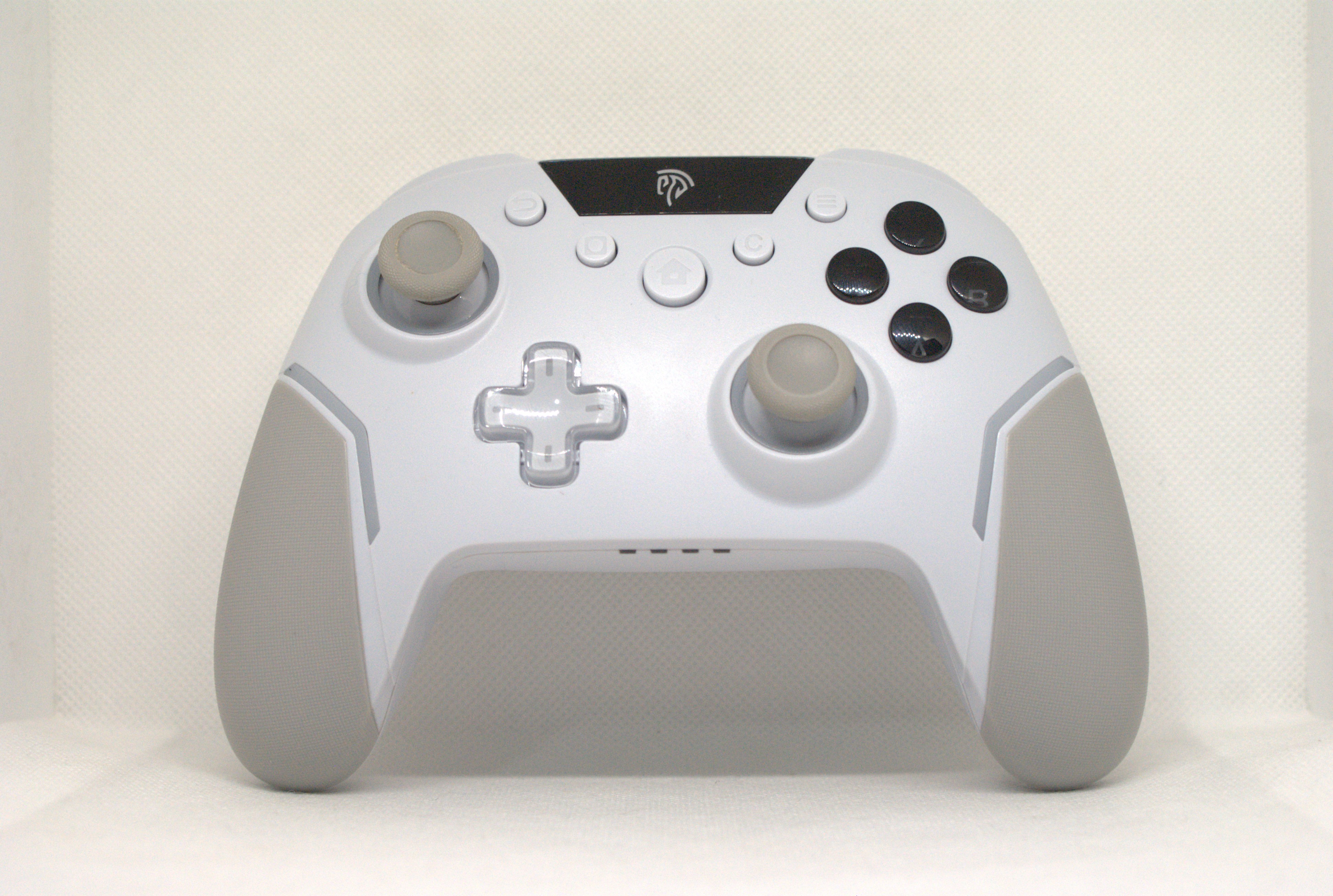 EasySMX X20 - Front