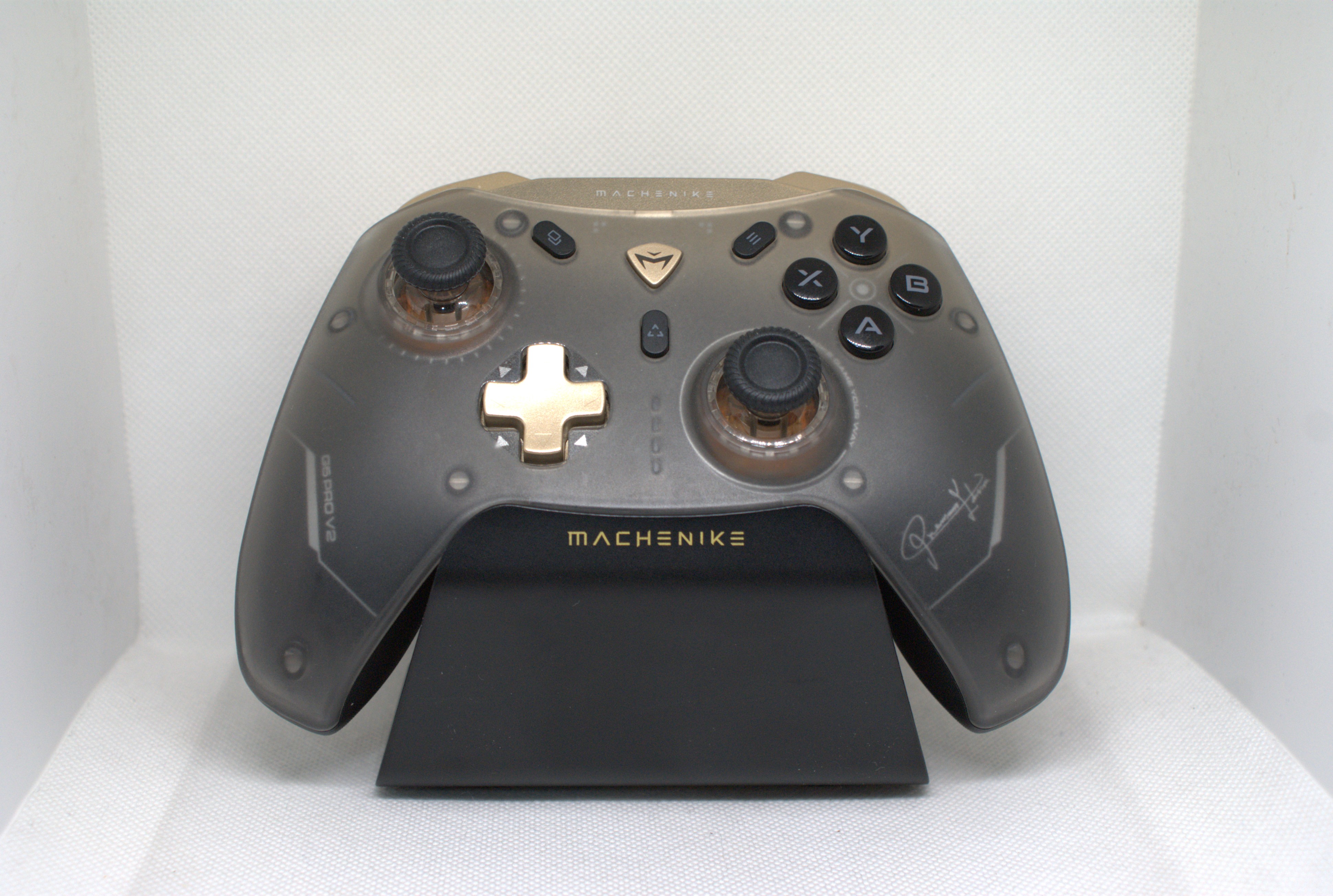 G5 Pro V2 - na docku front