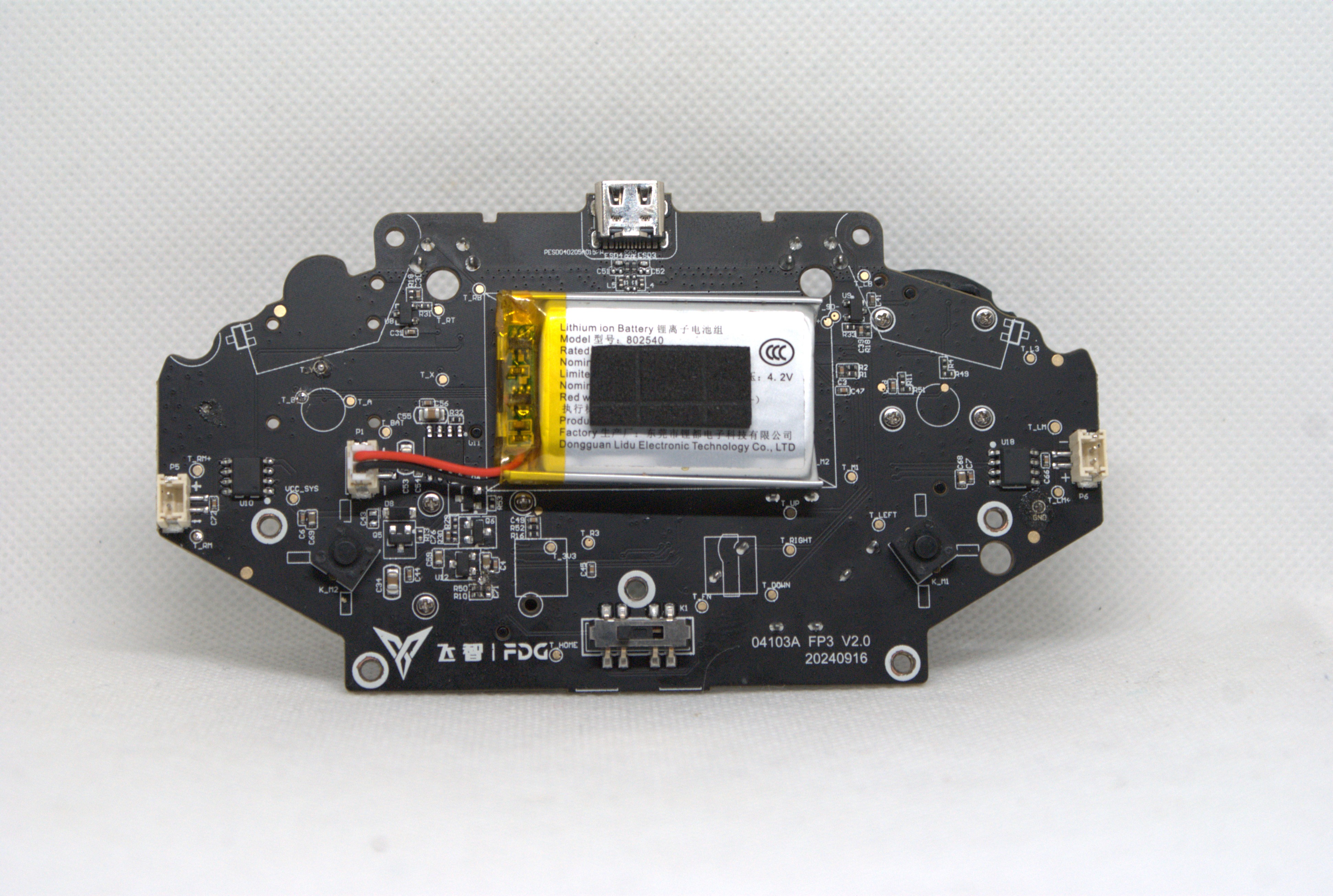 Flydigi DIrewolf 3 - PCB tył