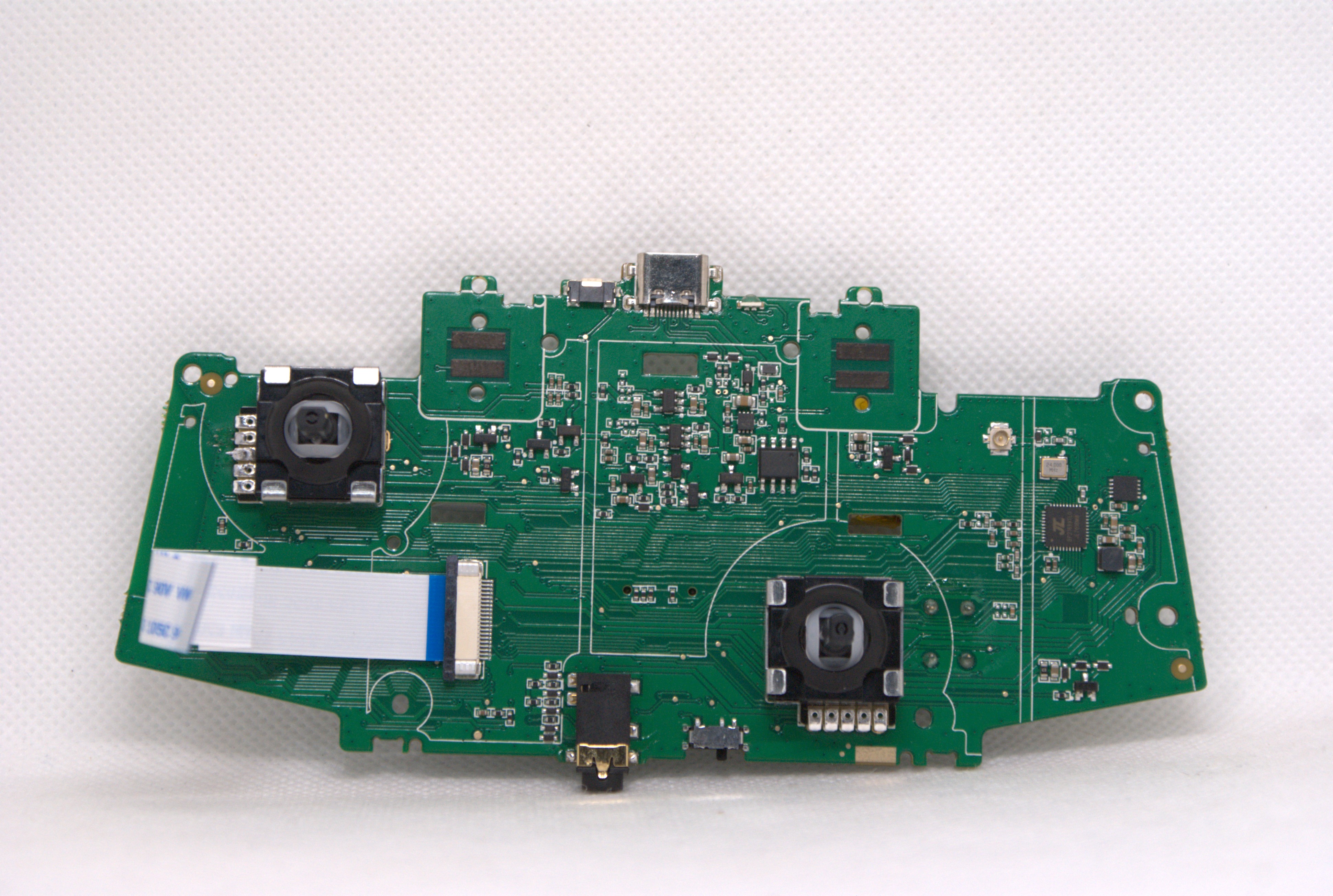 8BitDo Ultimate 3-Mode - Main PCB front