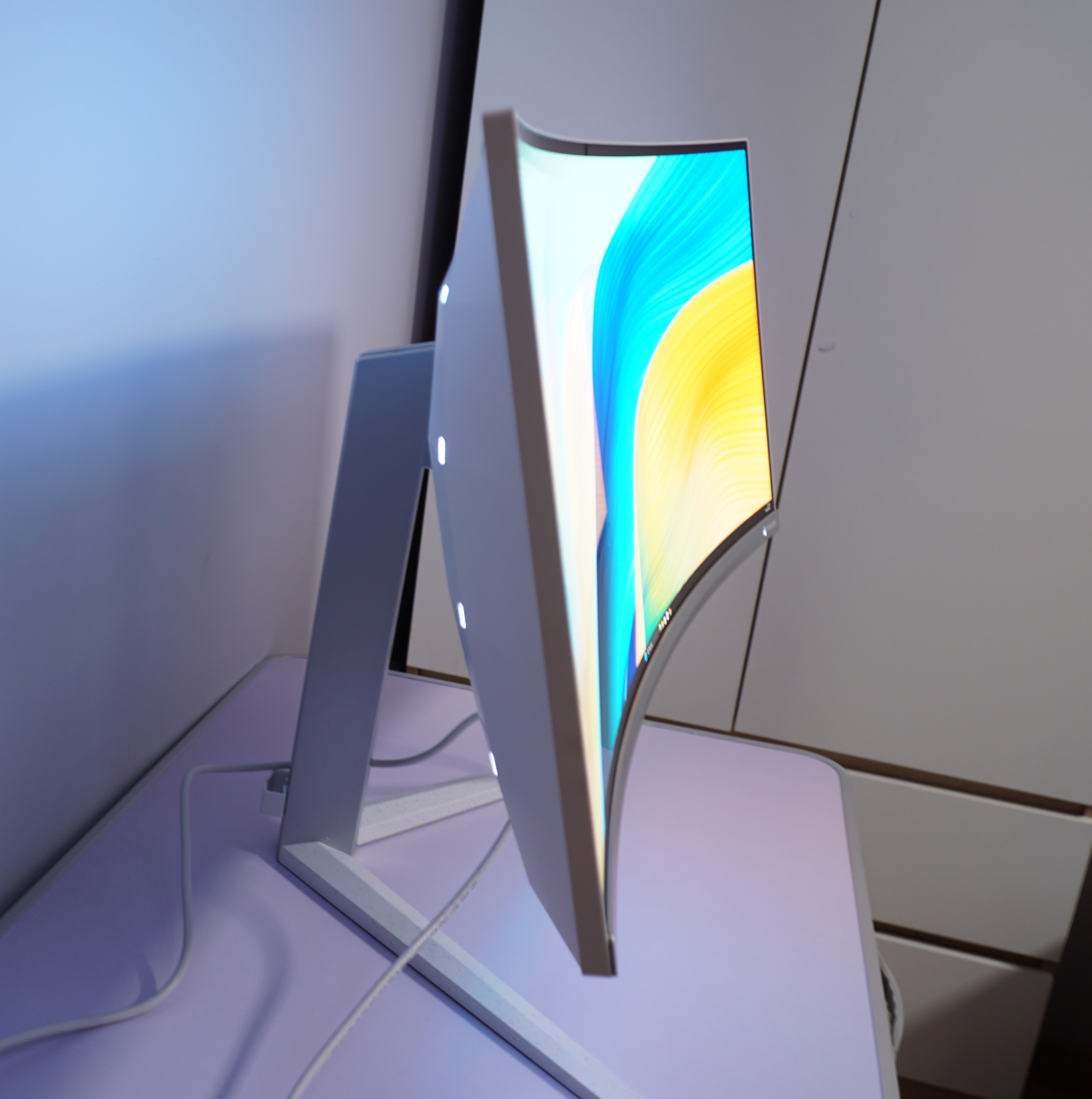 Test i recenzja Philips 34M2C8600 - Monitor Ultrawide z podświetleniem Ambiglow 13 Philips 34M2C8600