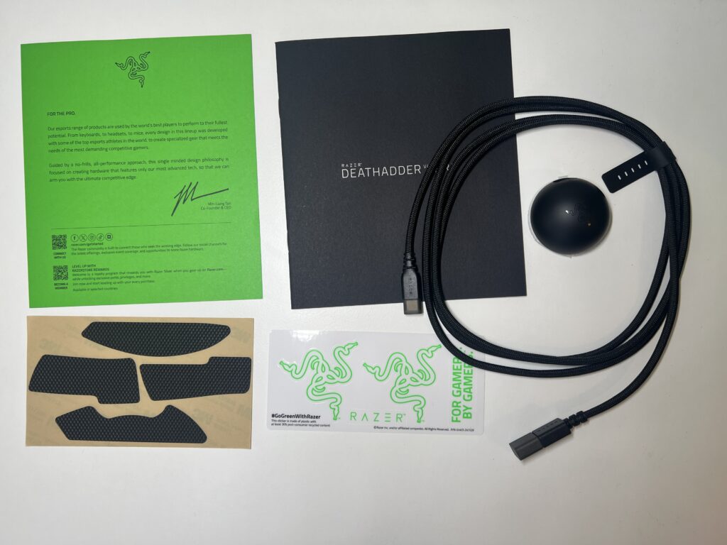 RAZER DeathAdder V4 PRO 4
