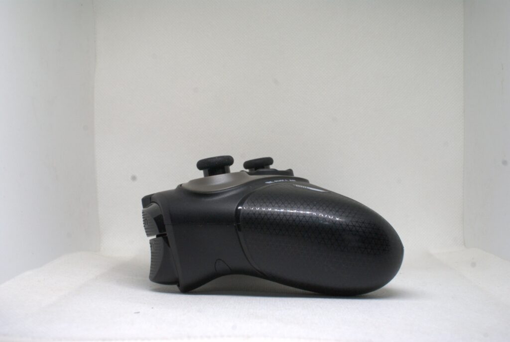 Test i recenzja Turtle Beach Stealth Pivot - wywrócenie rynku na drugą stronę? 7 Stealth Pivot - Bok