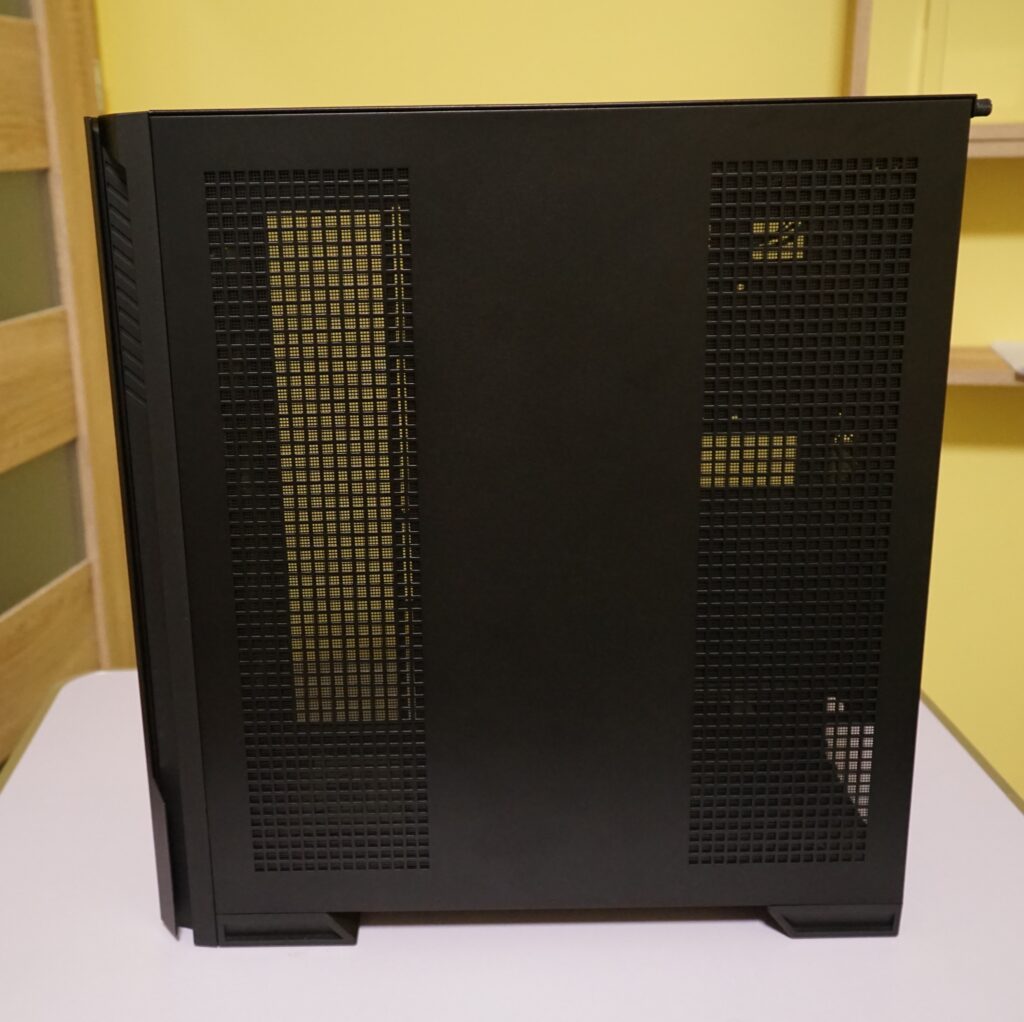 MSI MPG Velox 300R Airflow PZ