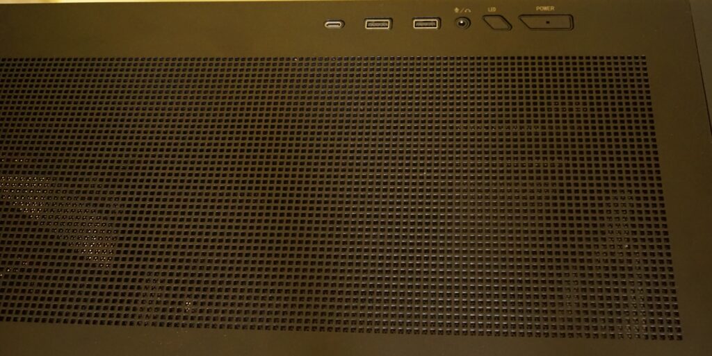 MSI MPG Velox 300R Airflow PZ