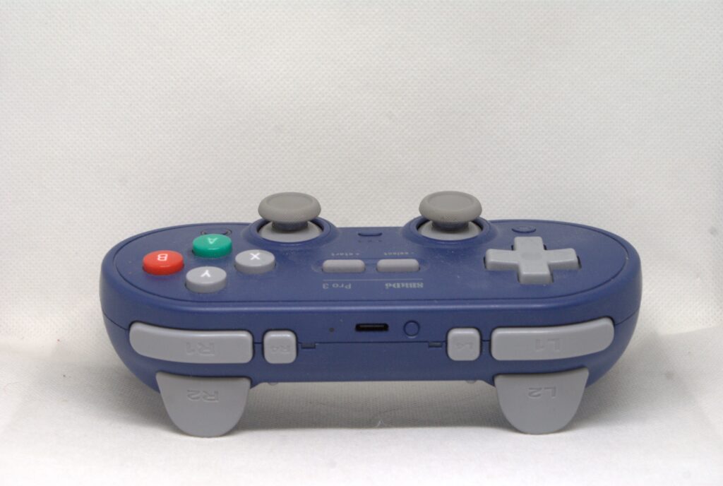 8BitDo Pro3 - top