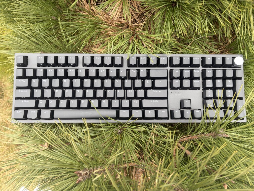Genesis Thor 404 full-size