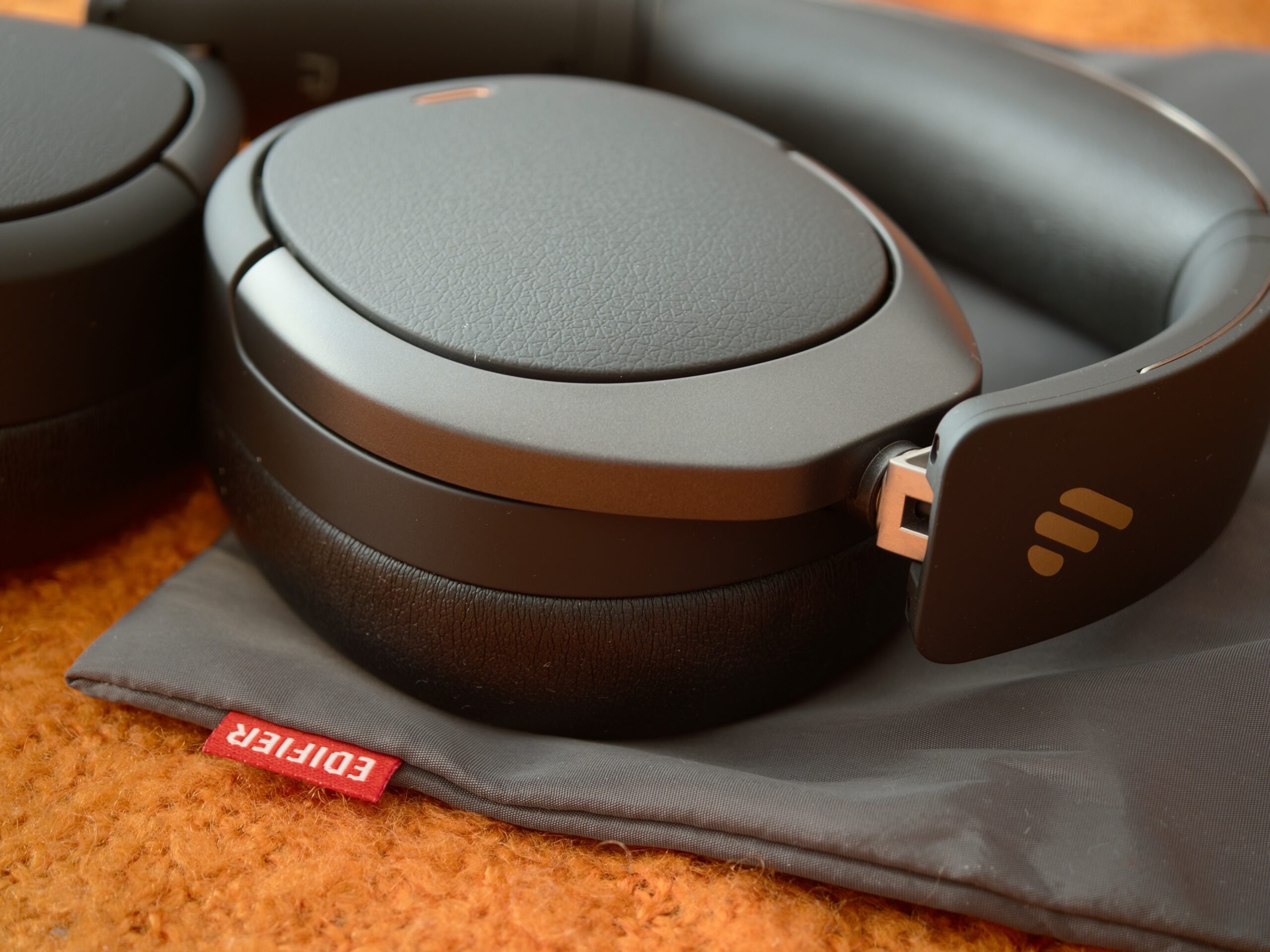 Edifier W80 miniature