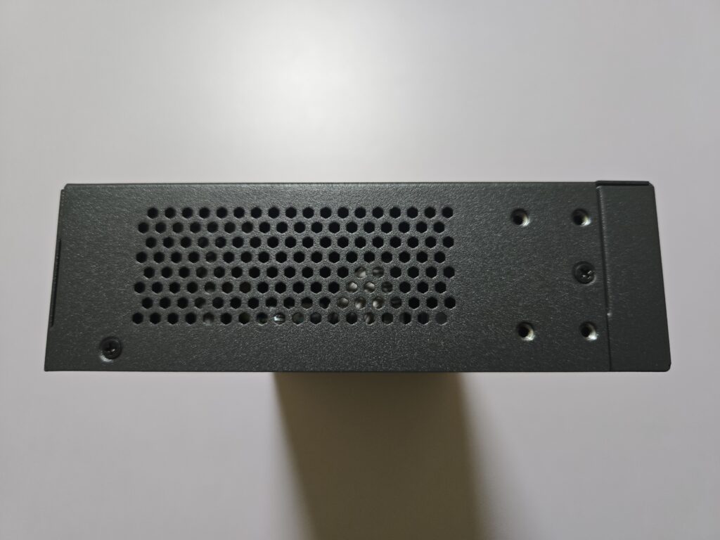 TP-Link LS1024G