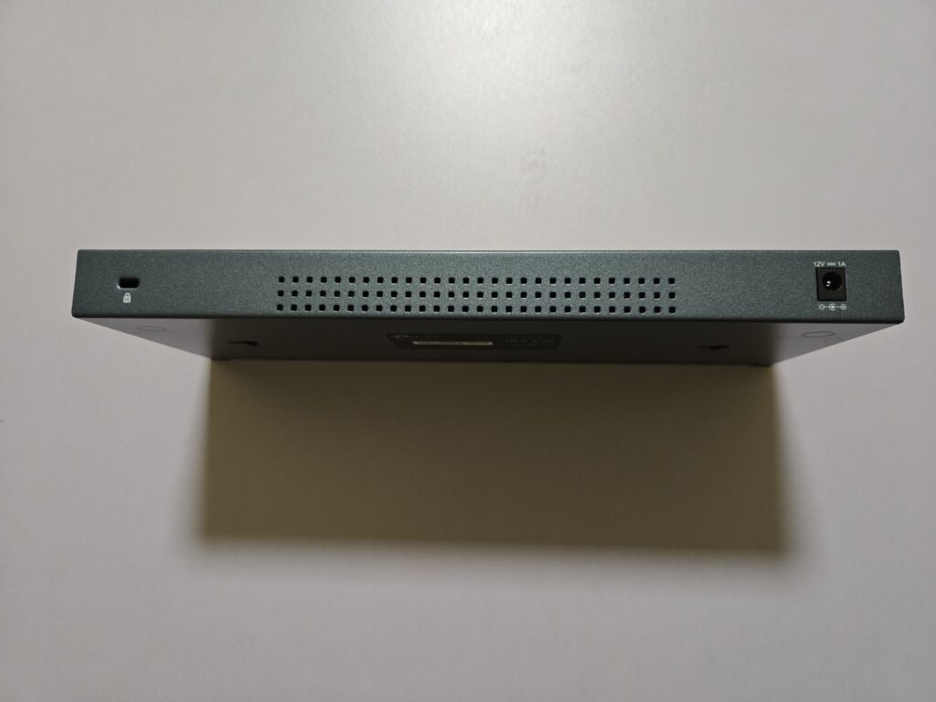 Test i recenzja TP-Link TL-SG116 – Gigabitowy switch na 16 portów, który po prostu działa 8 TP-Link TL-SG116